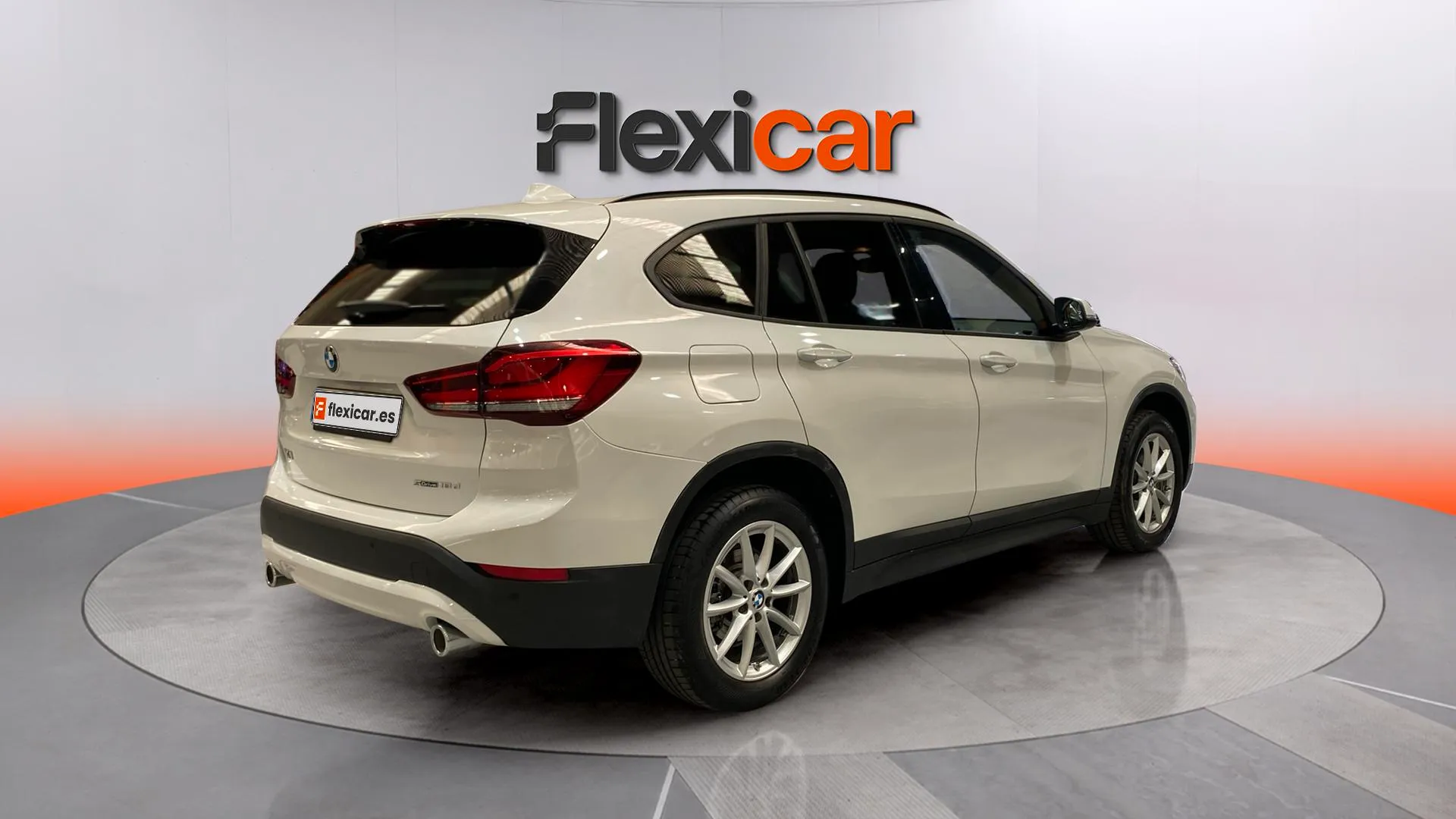 BMW X1 sDrive18d - foto 8