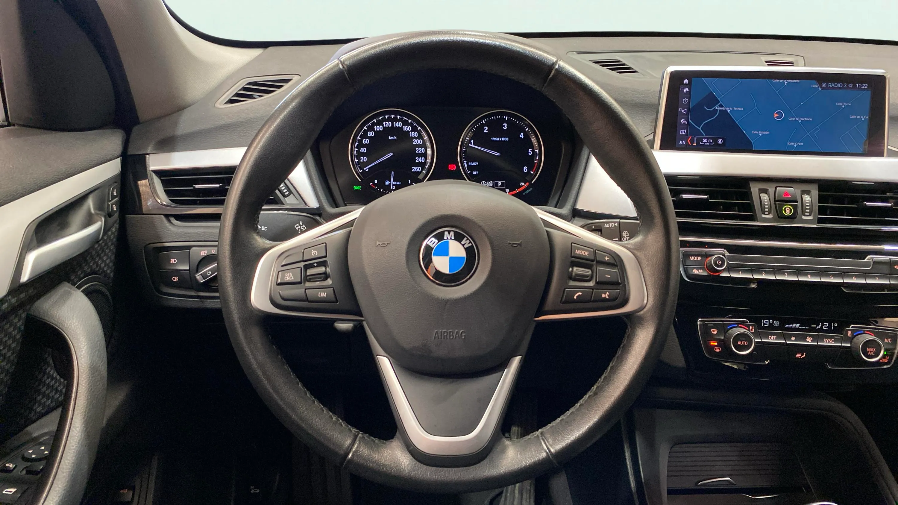 BMW X1 sDrive18d - foto 19