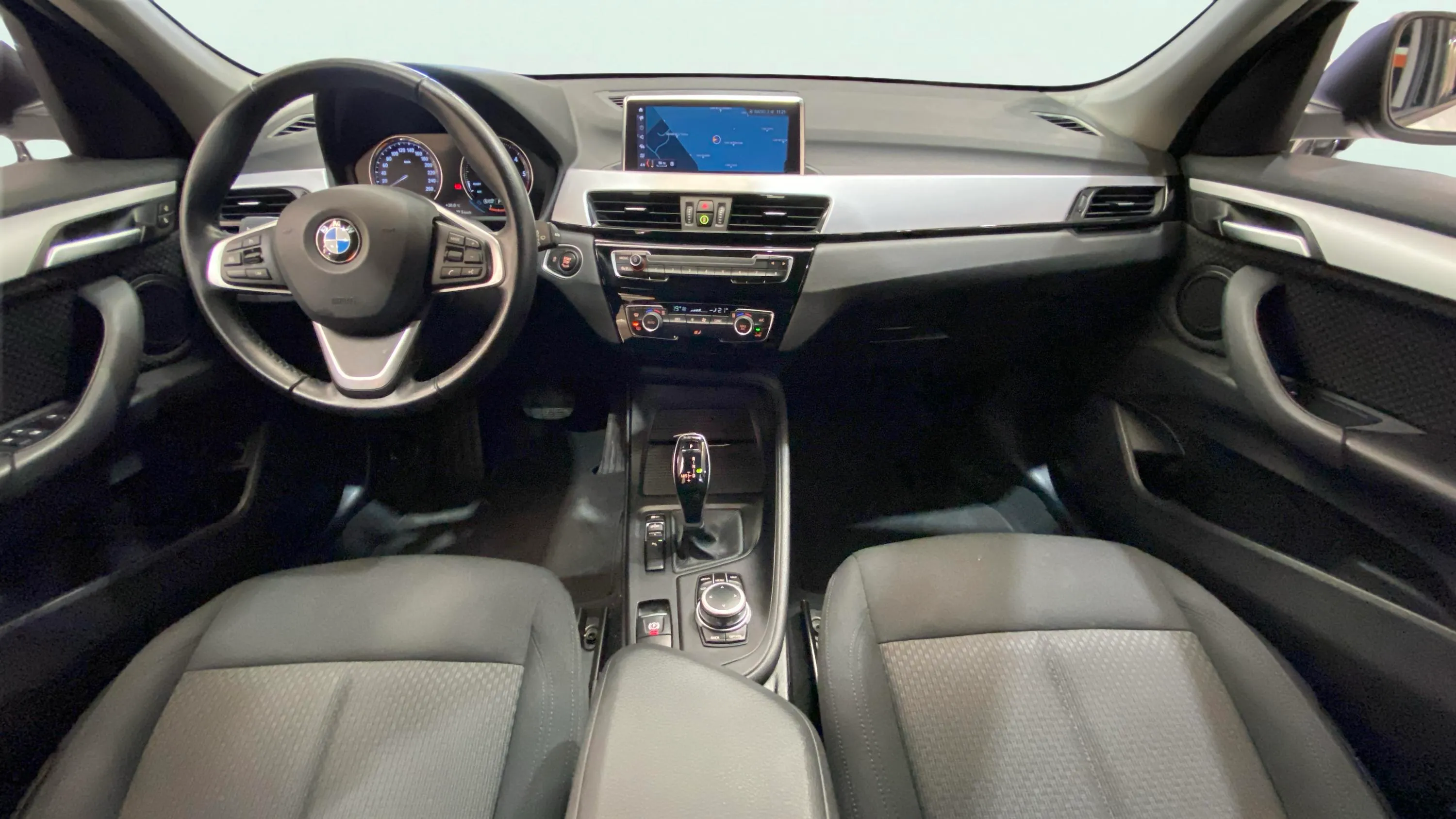 BMW X1 sDrive18d - foto 14