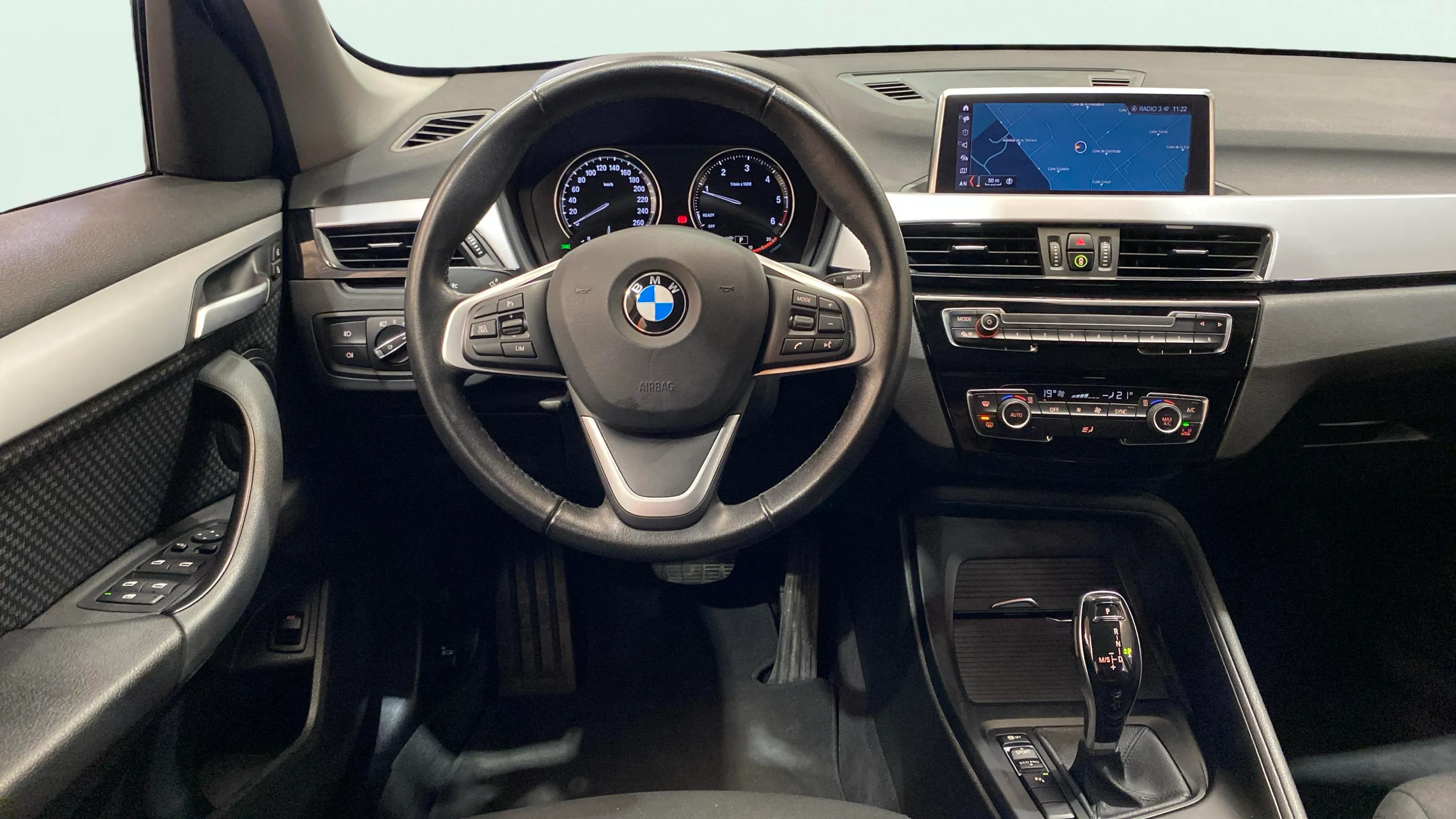 BMW X1 sDrive18d - foto 16