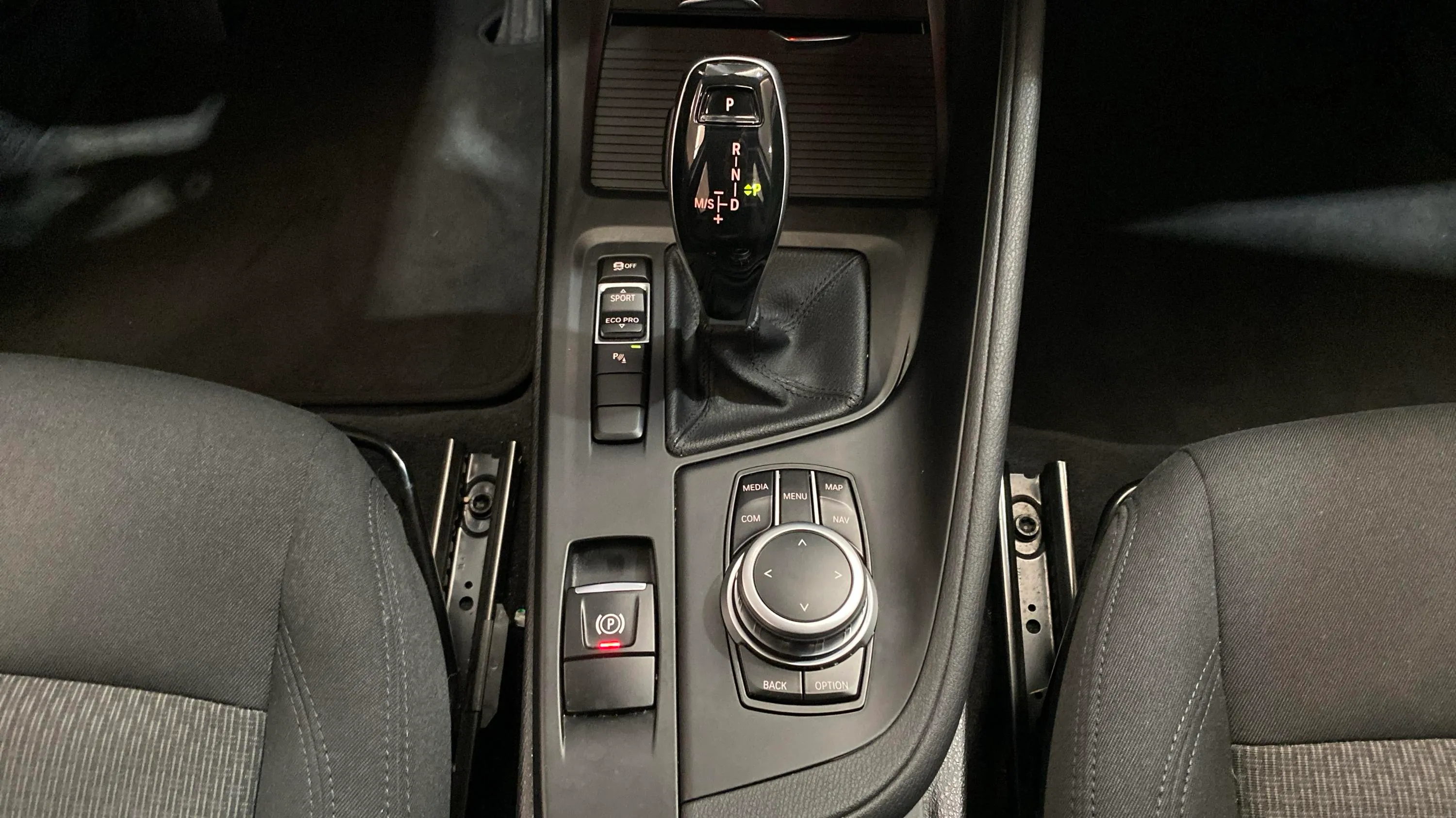 BMW X1 sDrive18d - foto 32