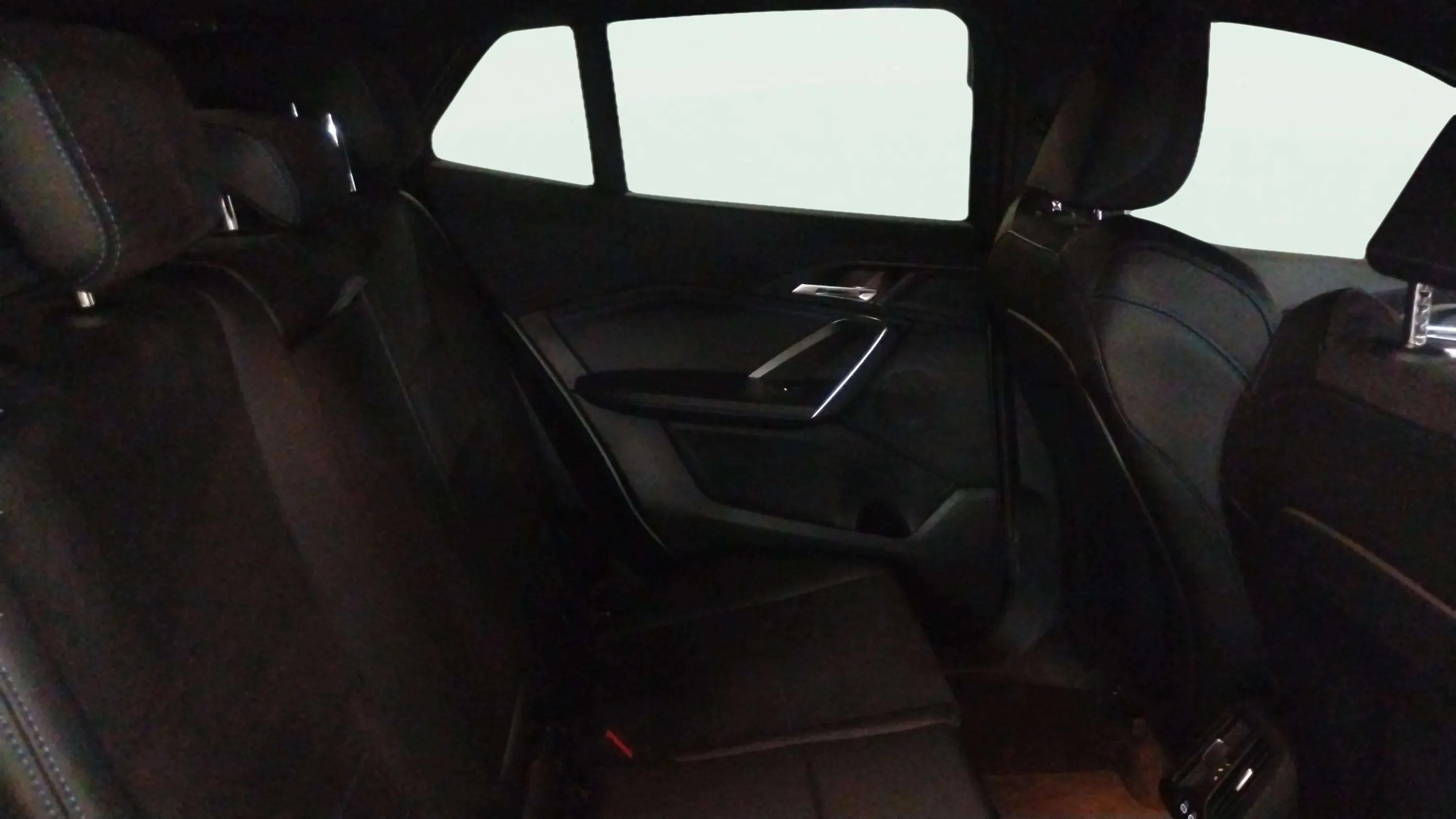 BMW X2 sDrive18d - foto 14