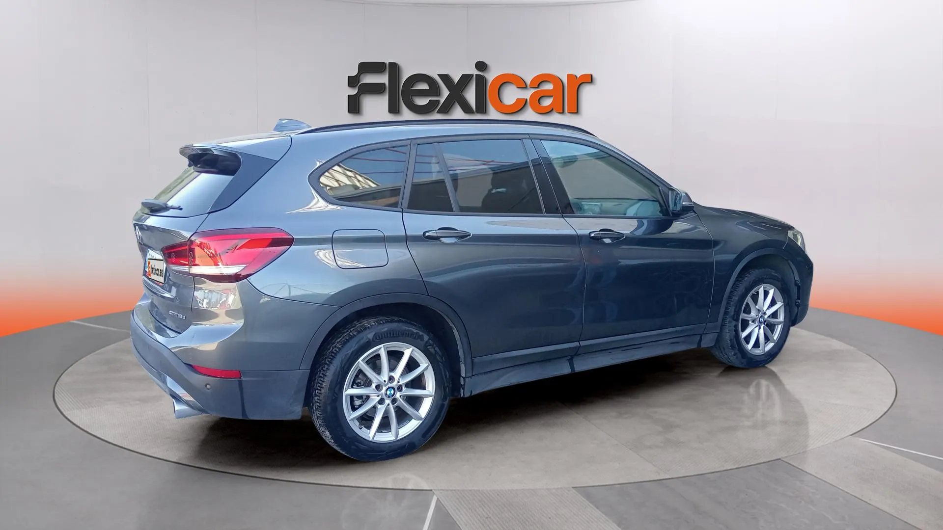 BMW X1 sDrive18d - foto 11
