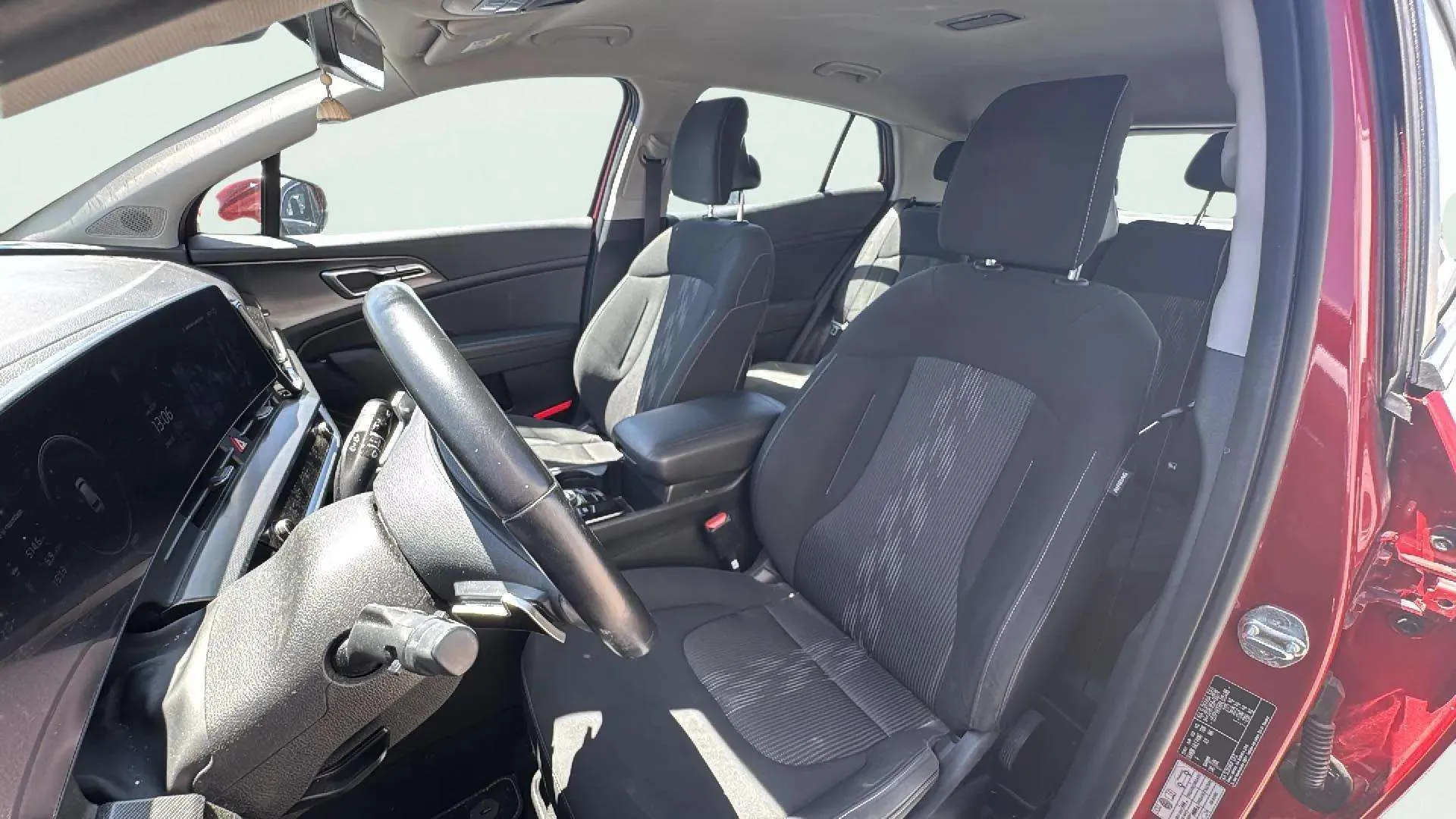 Kia Sportage 1.6 T-GDi HEV Drive 4x2 - foto 13