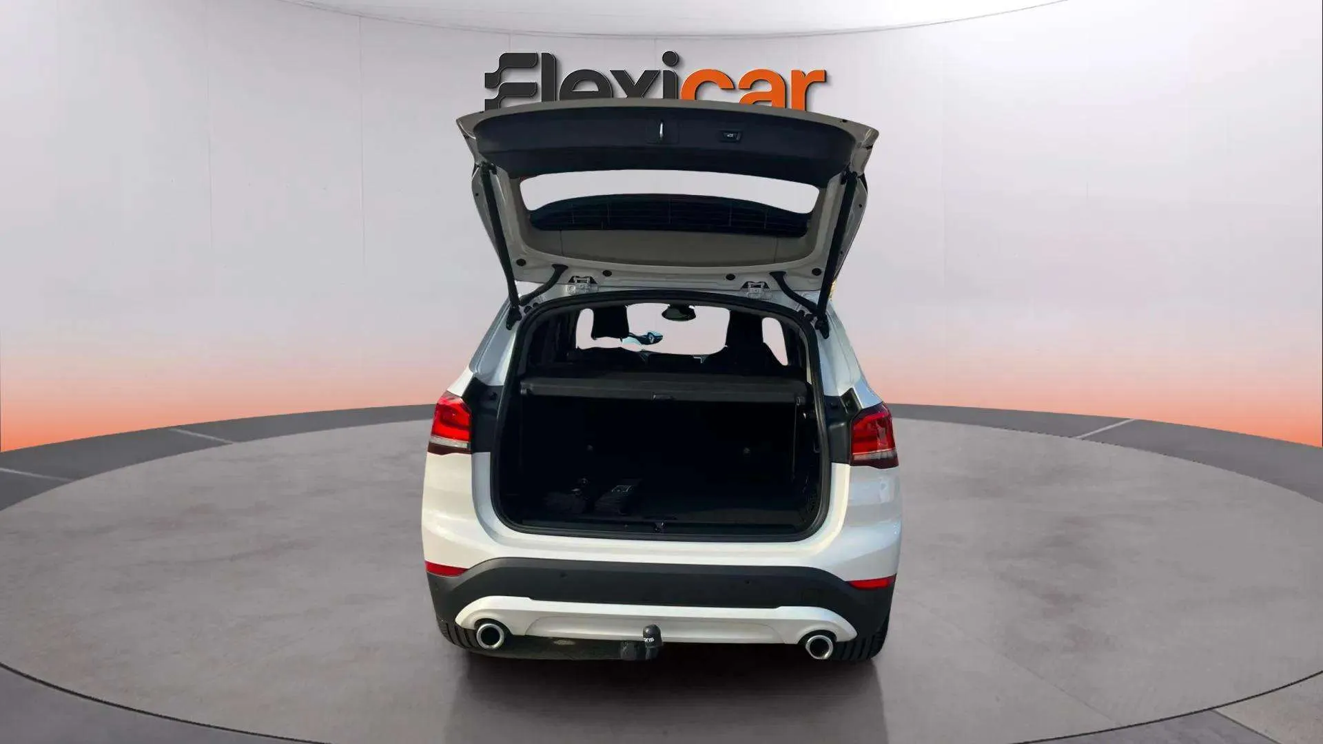 BMW X1 sDrive18d - foto 7