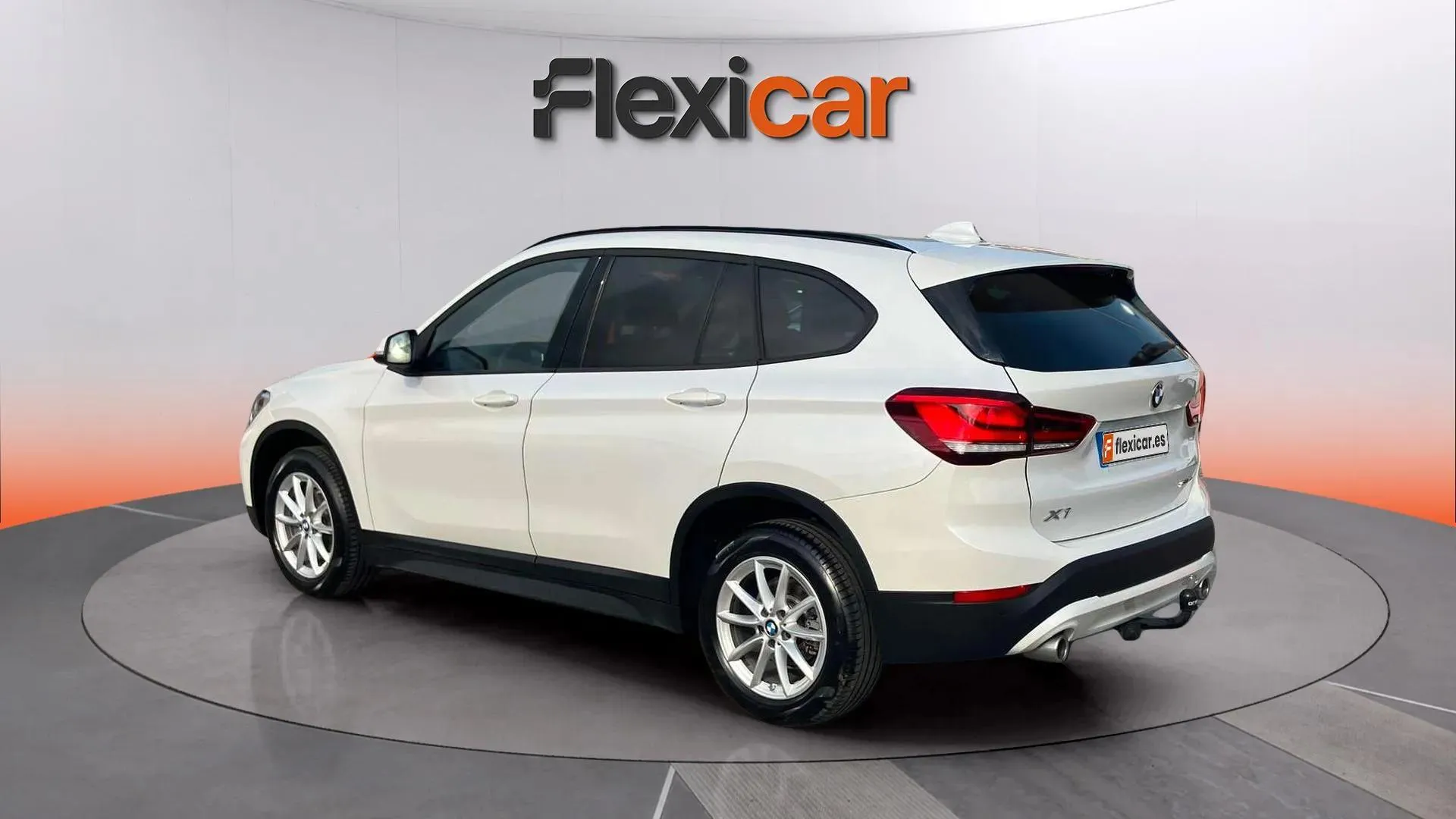 BMW X1 sDrive18d - foto 5