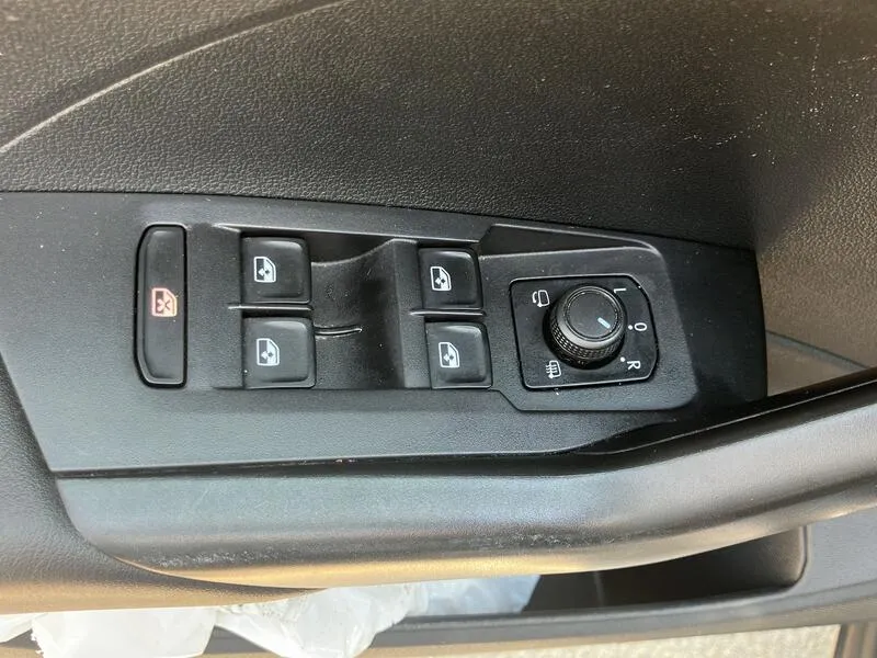 Volkswagen T-Cross Advance 1.0 TSI - foto 33