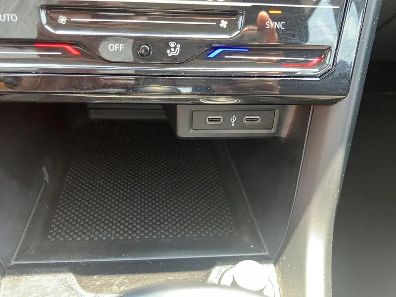 Volkswagen T-Cross Advance 1.0 TSI - foto 39