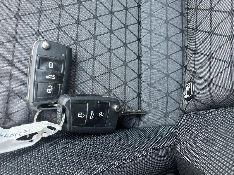 Volkswagen T-Cross Advance 1.0 TSI - foto 45