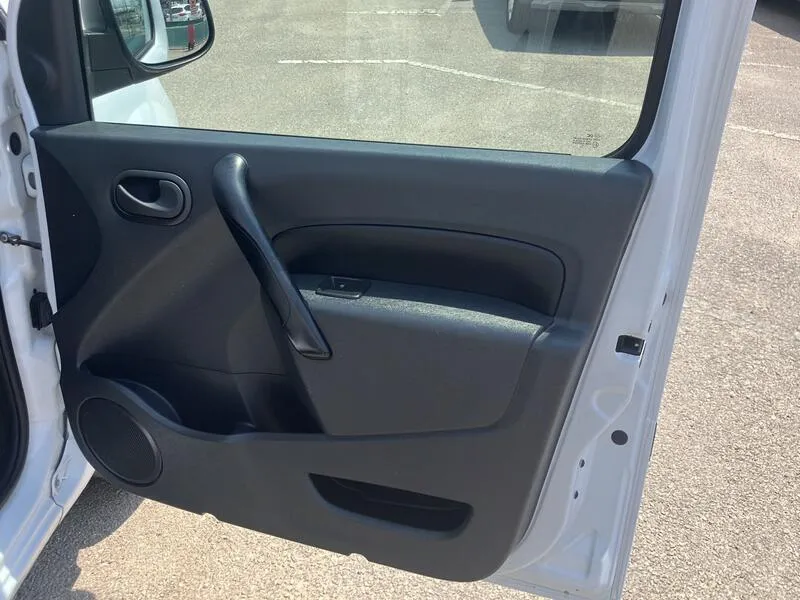 Renault Kangoo Profesional dCi - foto 24