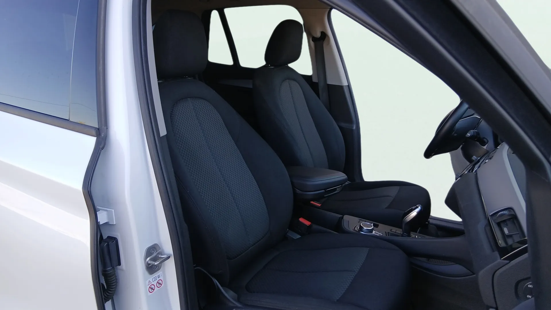 BMW X1 sDrive18d - foto 20