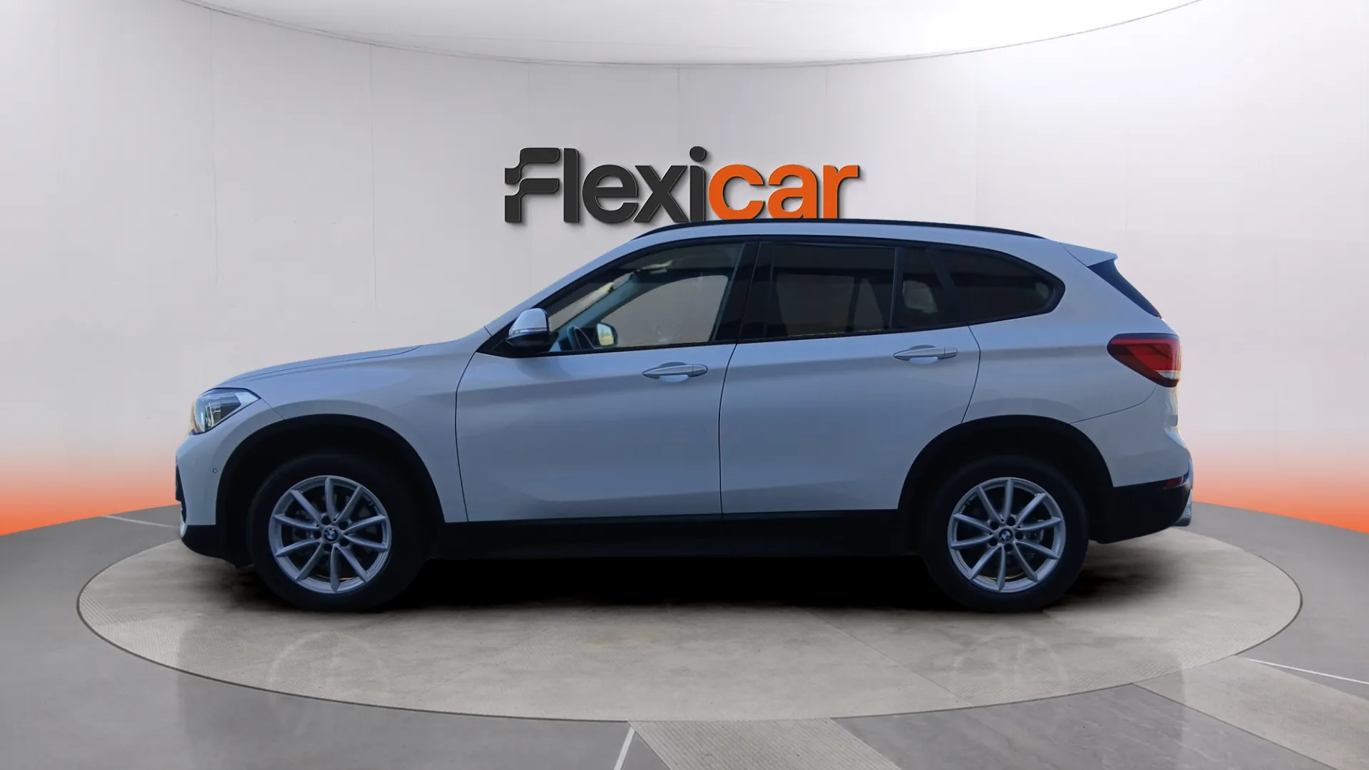 BMW X1 sDrive18d - foto 4