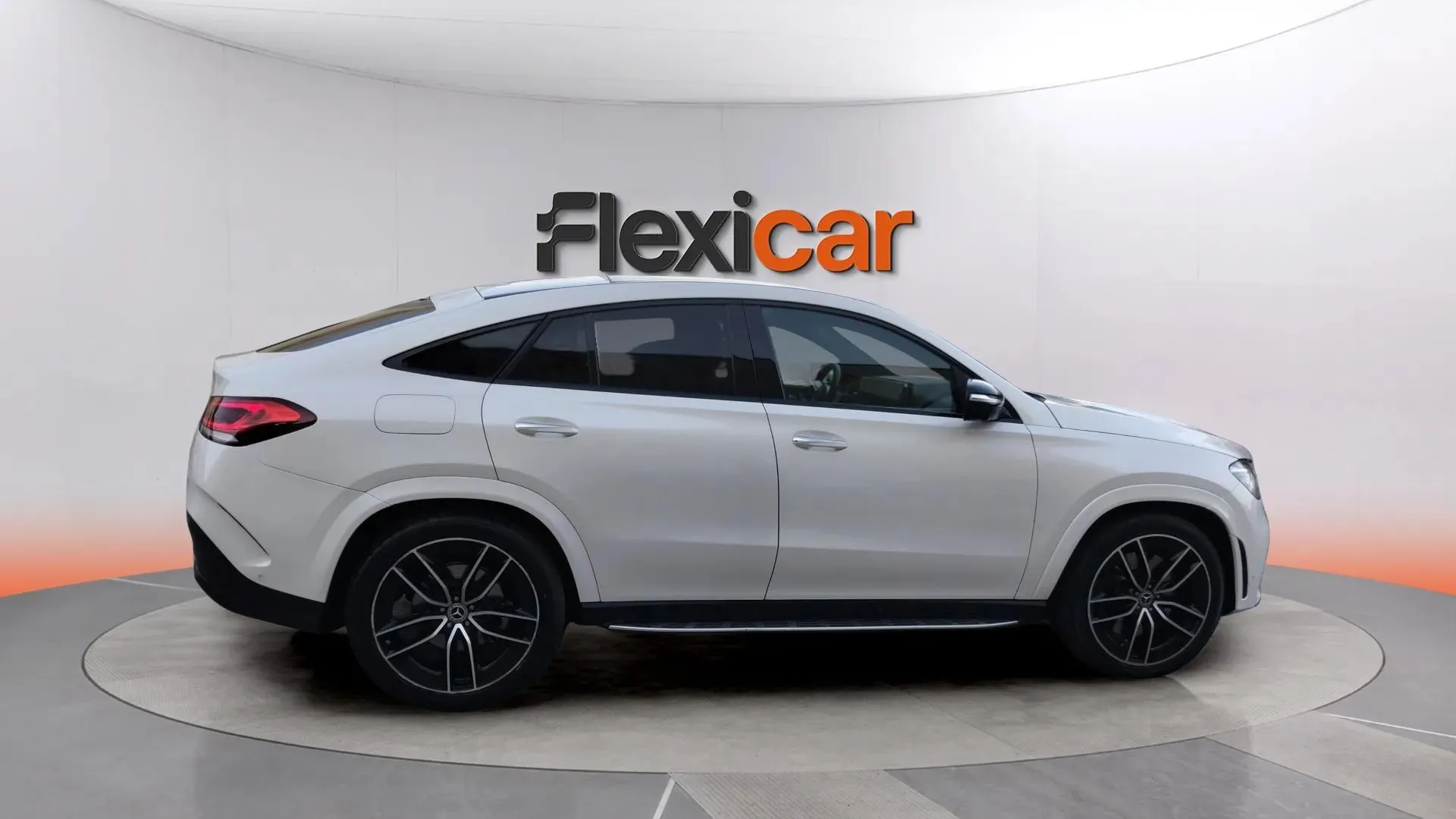 Mercedes-Benz GLE 350 de 4MATIC (Híbrido Enchufable) - foto 8
