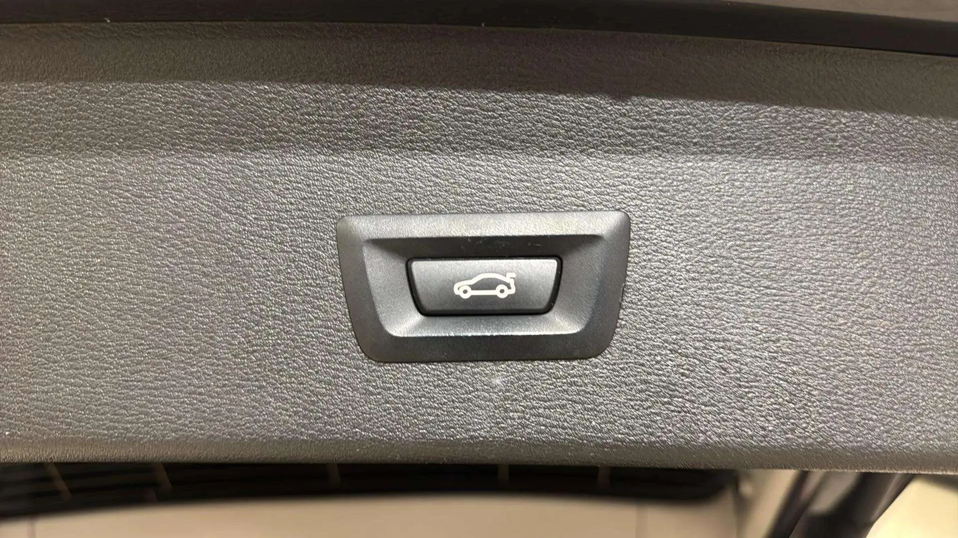 BMW X1 sDrive18d - foto 19