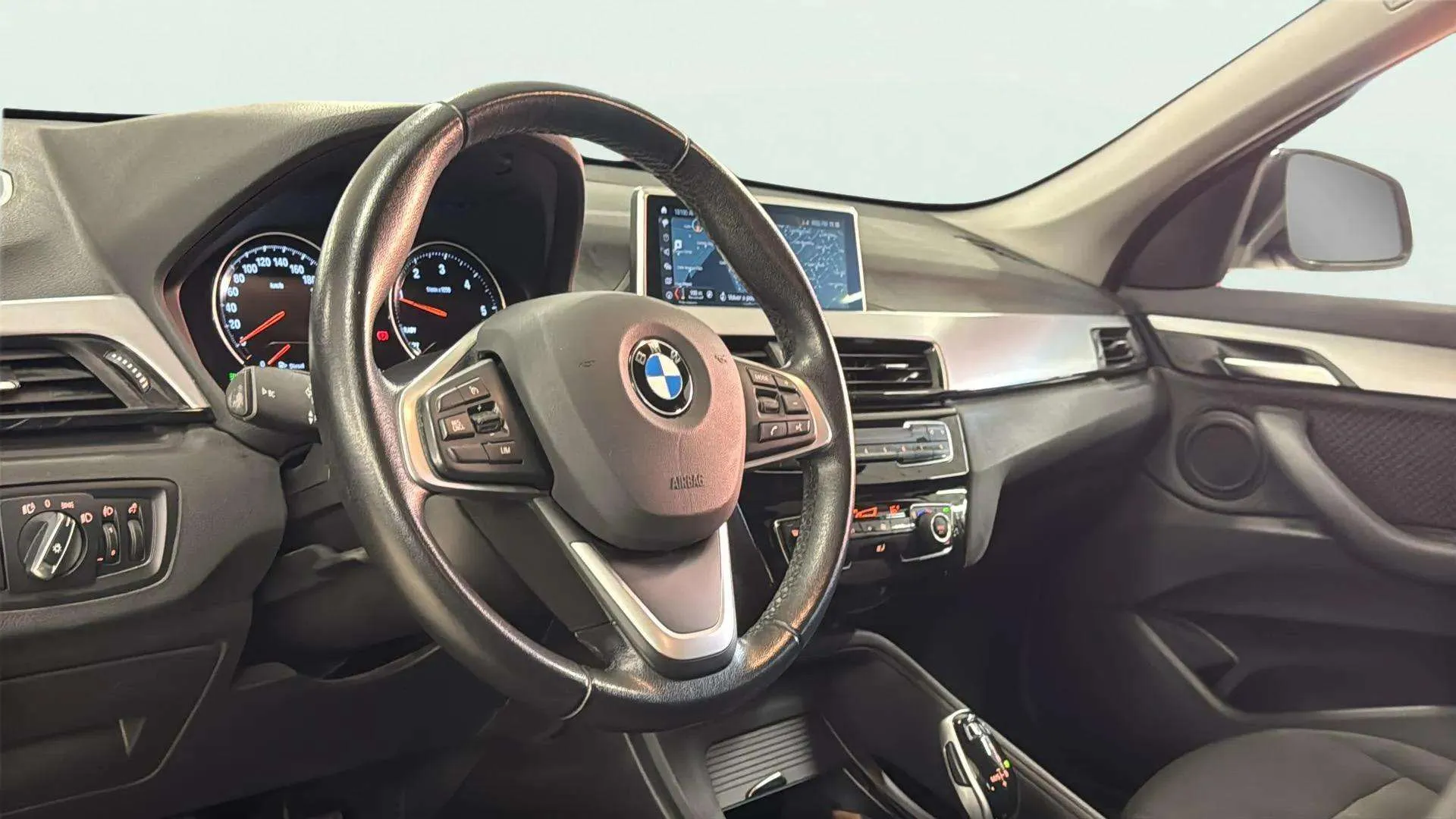 BMW X1 sDrive18d - foto 11