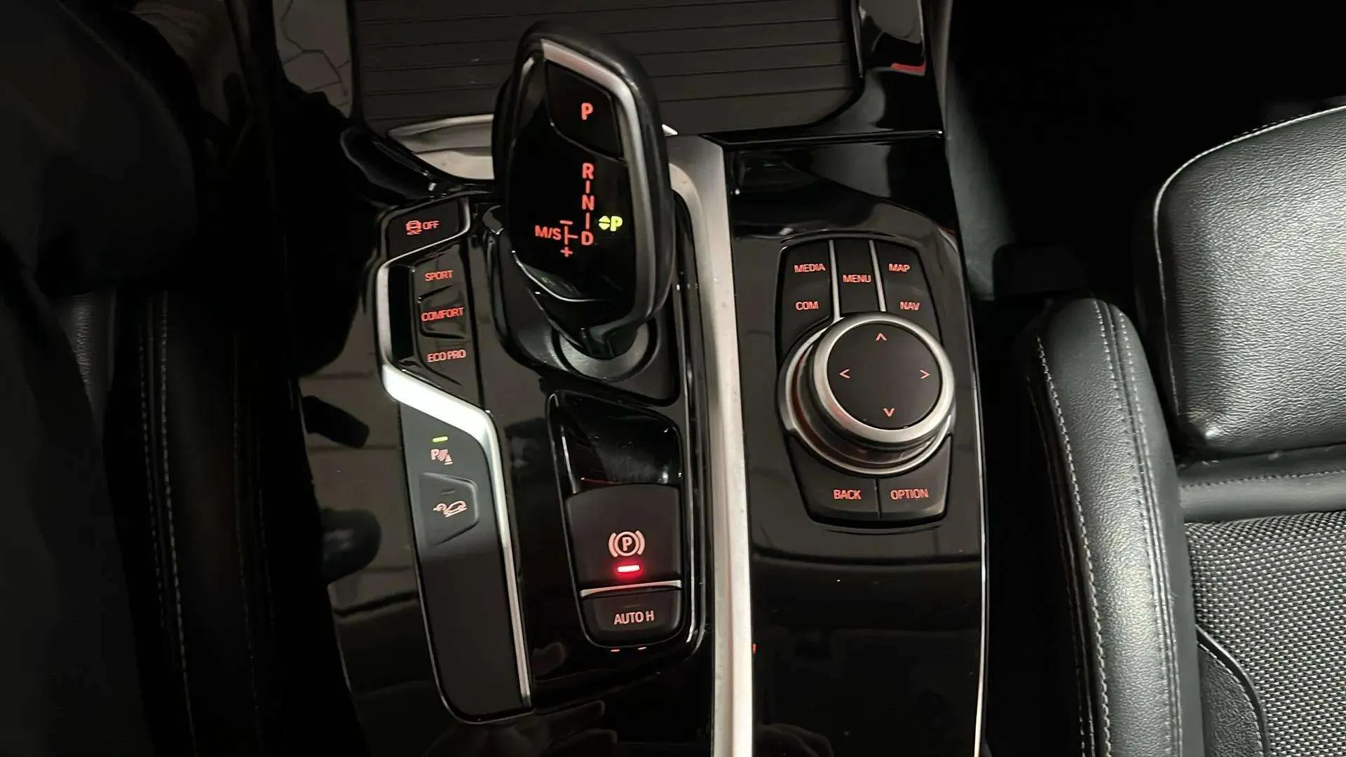BMW X4 xDrive20d - foto 19