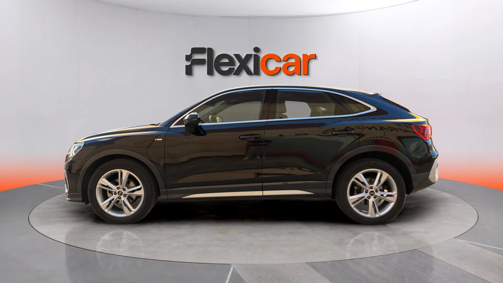 Audi Q3 S line 35 TDI S tronic - foto 5