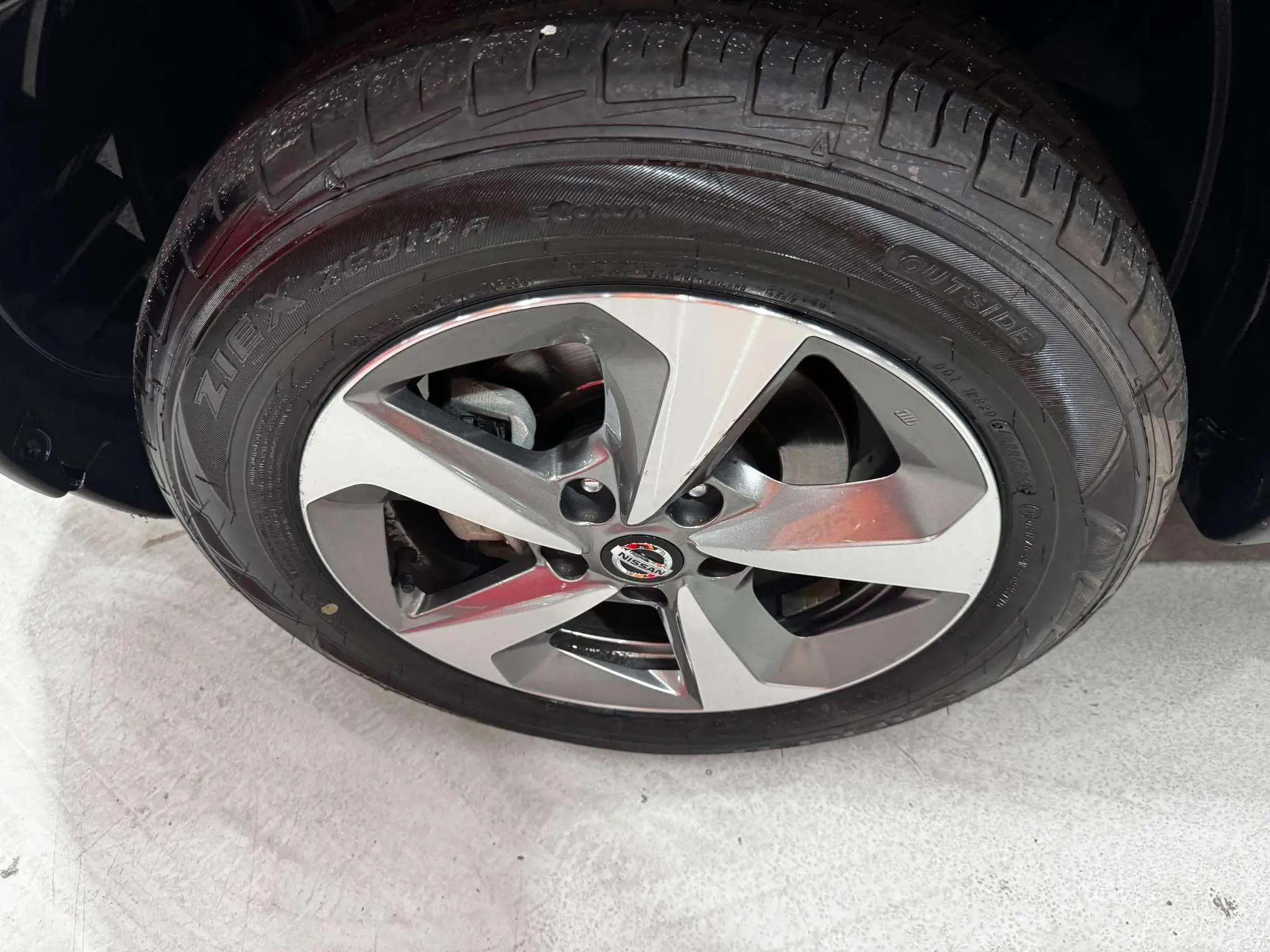Nissan Juke G E6D-Temp Tekna - foto 9