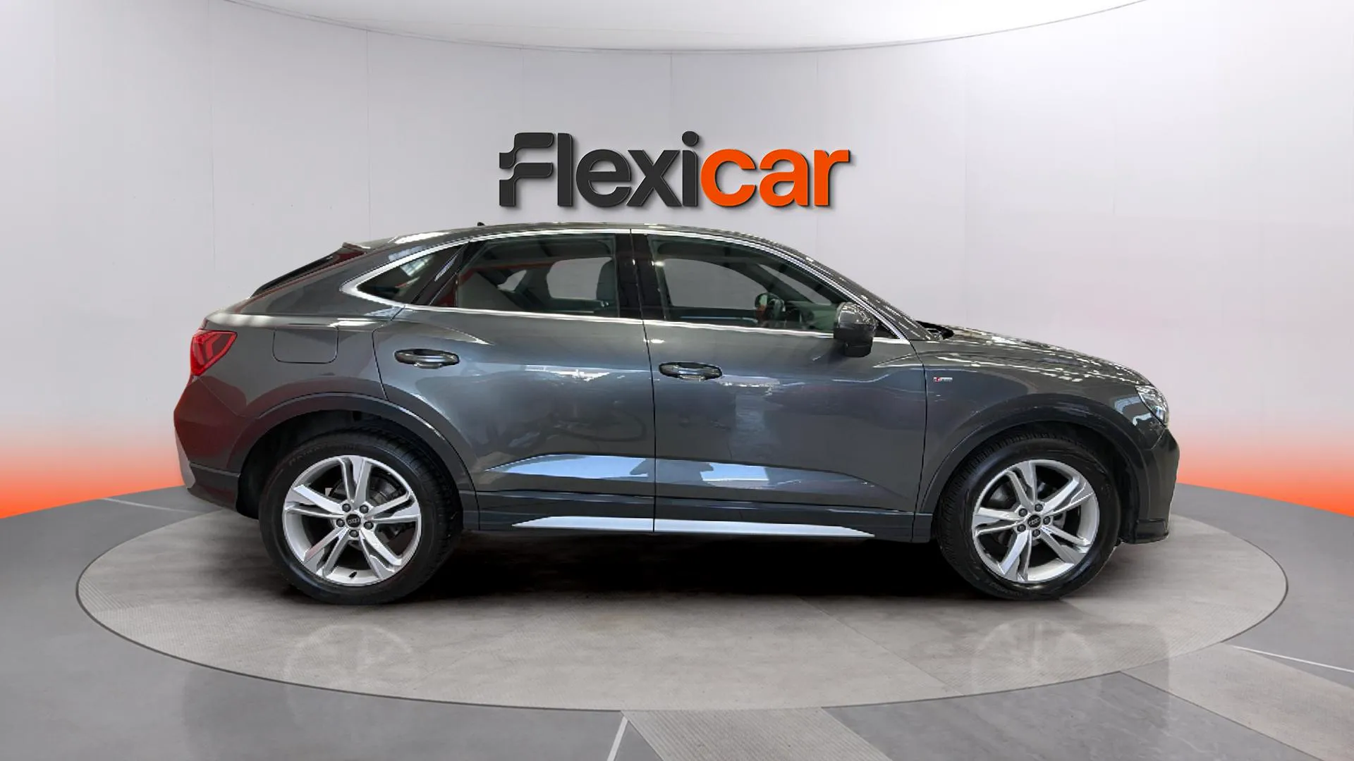 Audi Q3 S line 35 TDI S tronic - foto 4