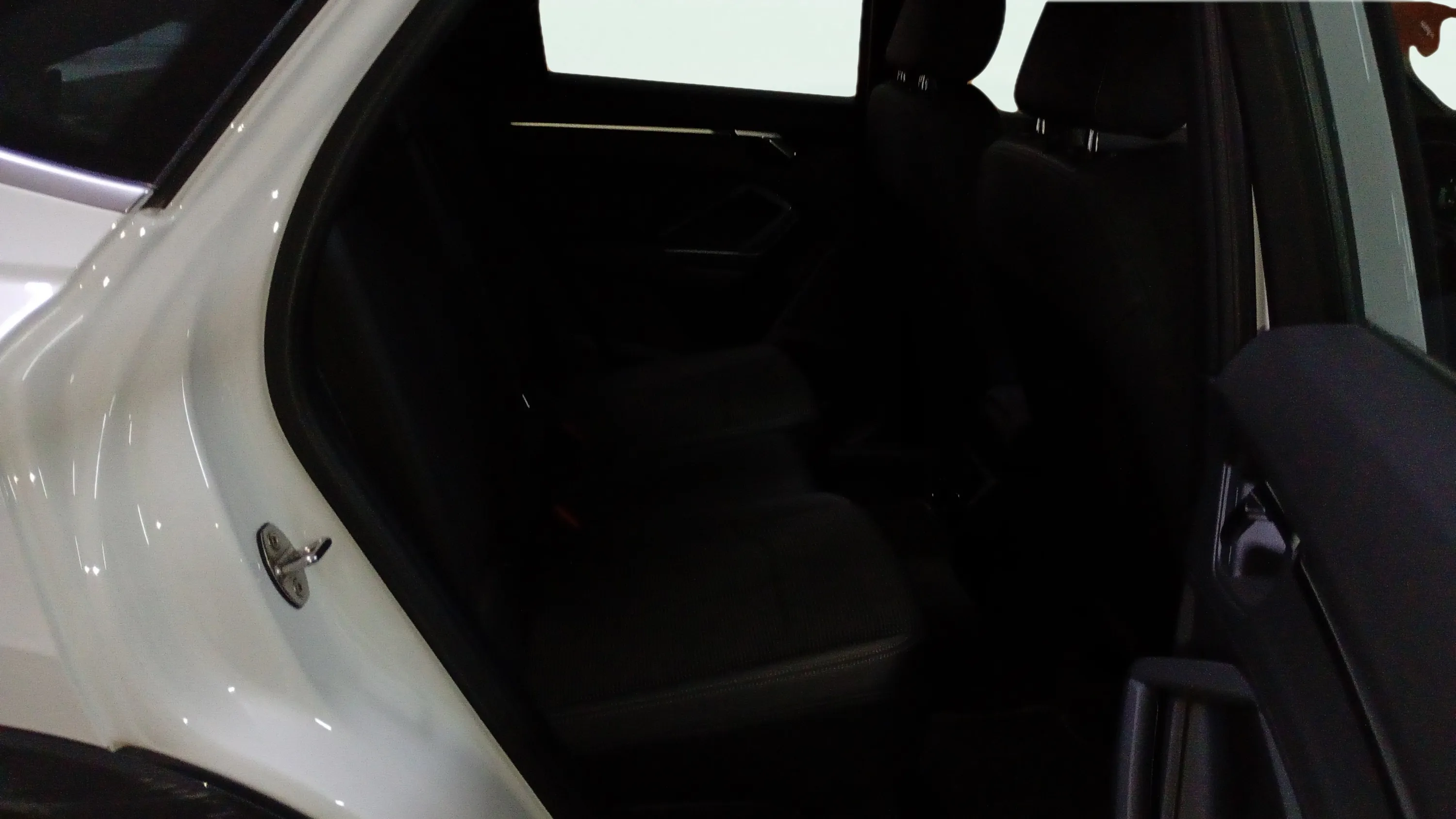 Audi Q3 S line 35 TDI S tronic - foto 11
