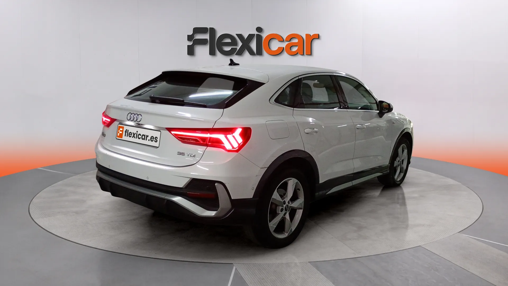 Audi Q3 S line 35 TDI S tronic - foto 7