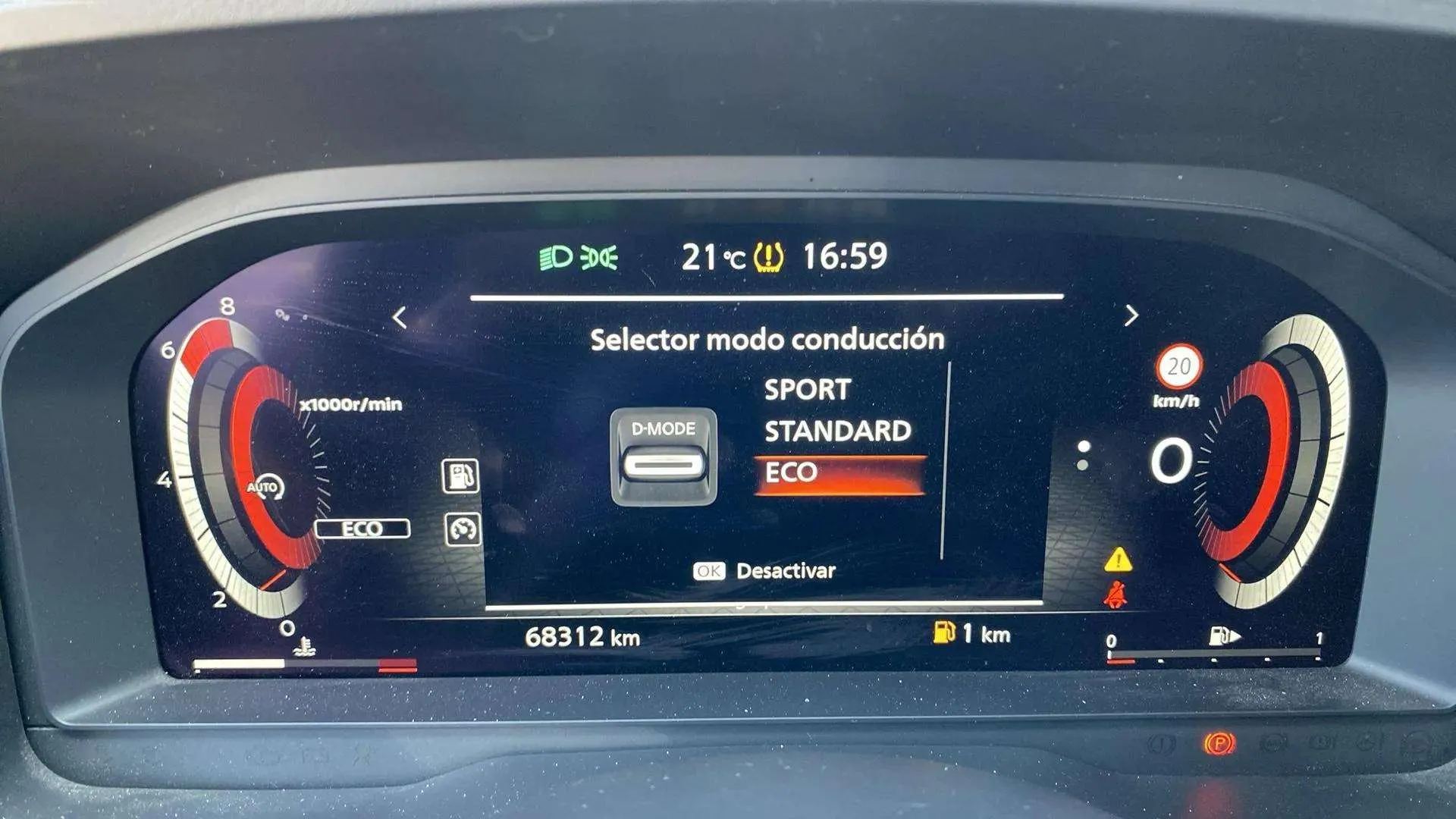 Nissan Qashqai DIG-T N-Connecta - foto 9