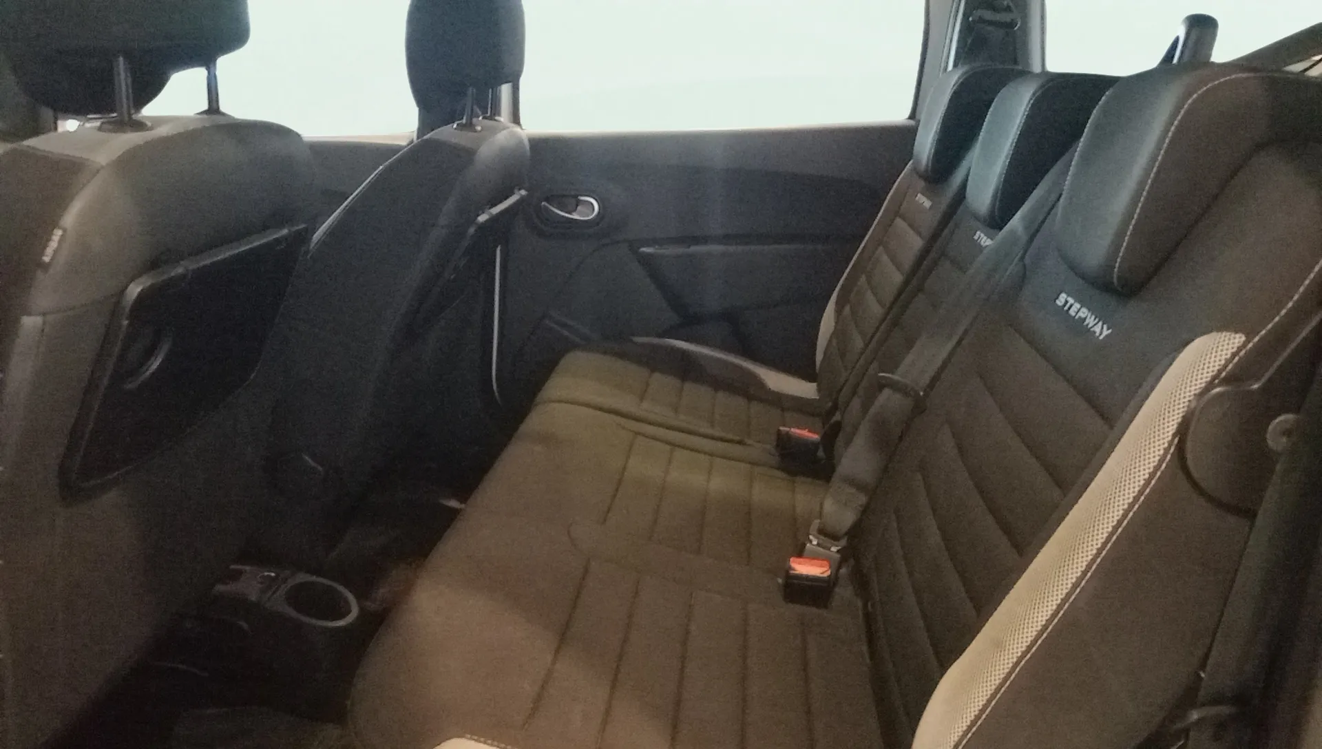 Dacia Lodgy Stepway Comfort 7 plazas - foto 26