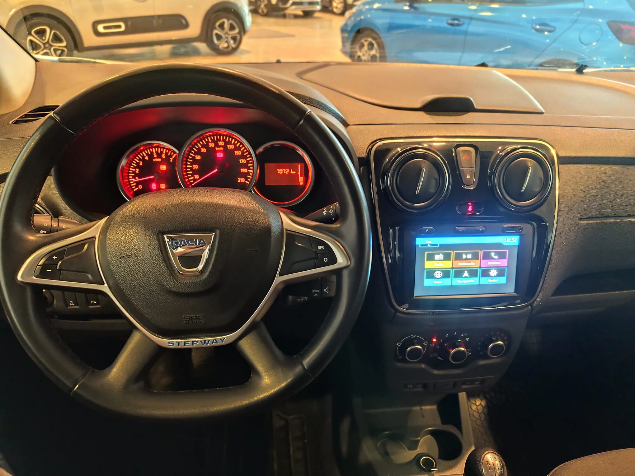 Dacia Lodgy Stepway Comfort 7 plazas - foto 17