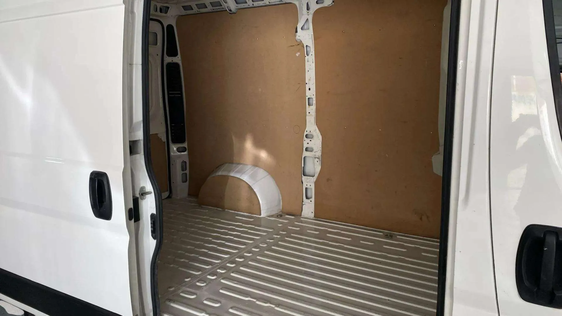 Peugeot Boxer 330 L1 H1 Bhdi M - foto 24