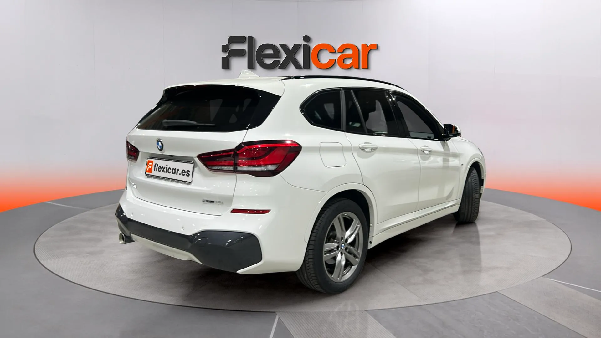 BMW X1 sDrive18i - foto 7