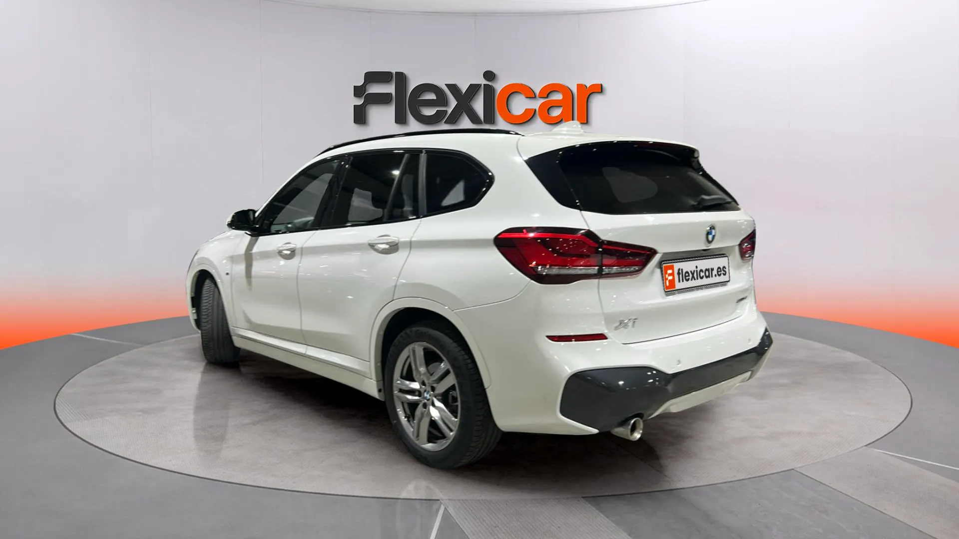BMW X1 sDrive18i - foto 5