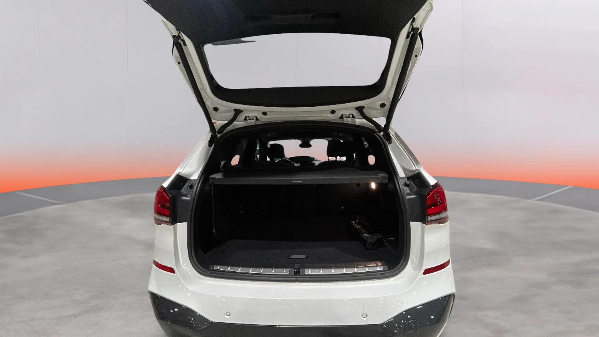 BMW X1 sDrive18i - foto 9