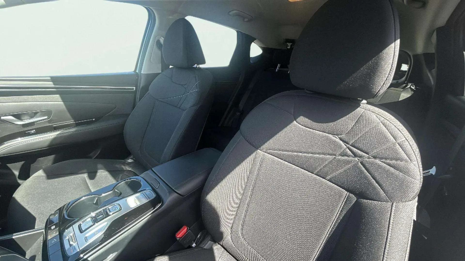 Hyundai Tucson 1.6T PHEV 4x4 Tecno Sky - foto 22