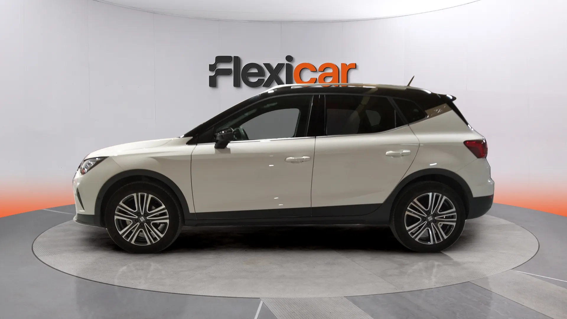 SEAT Arona 1.0 TSI Xperience XL - foto 4