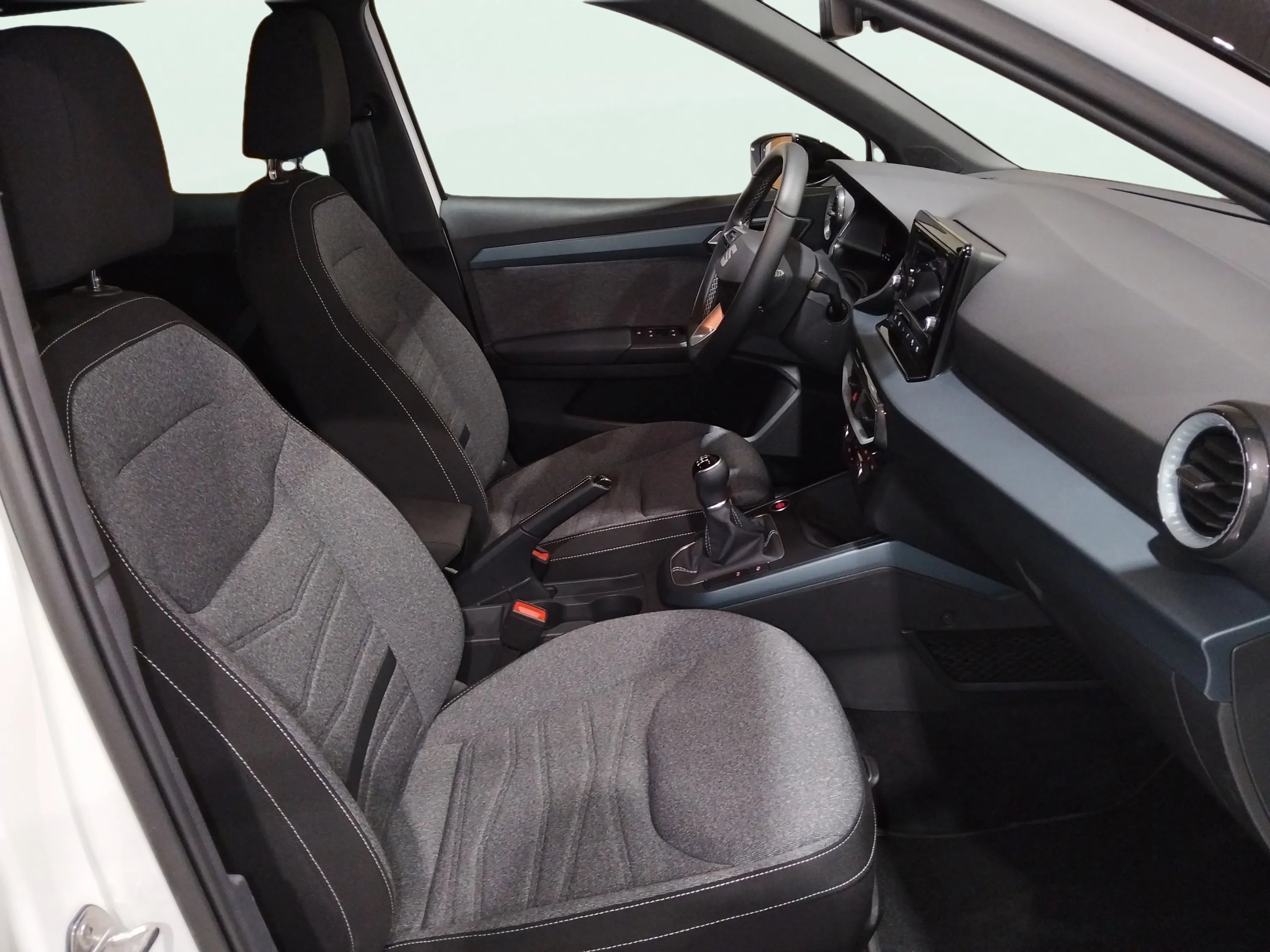 SEAT Arona 1.0 TSI Xperience XL - foto 13