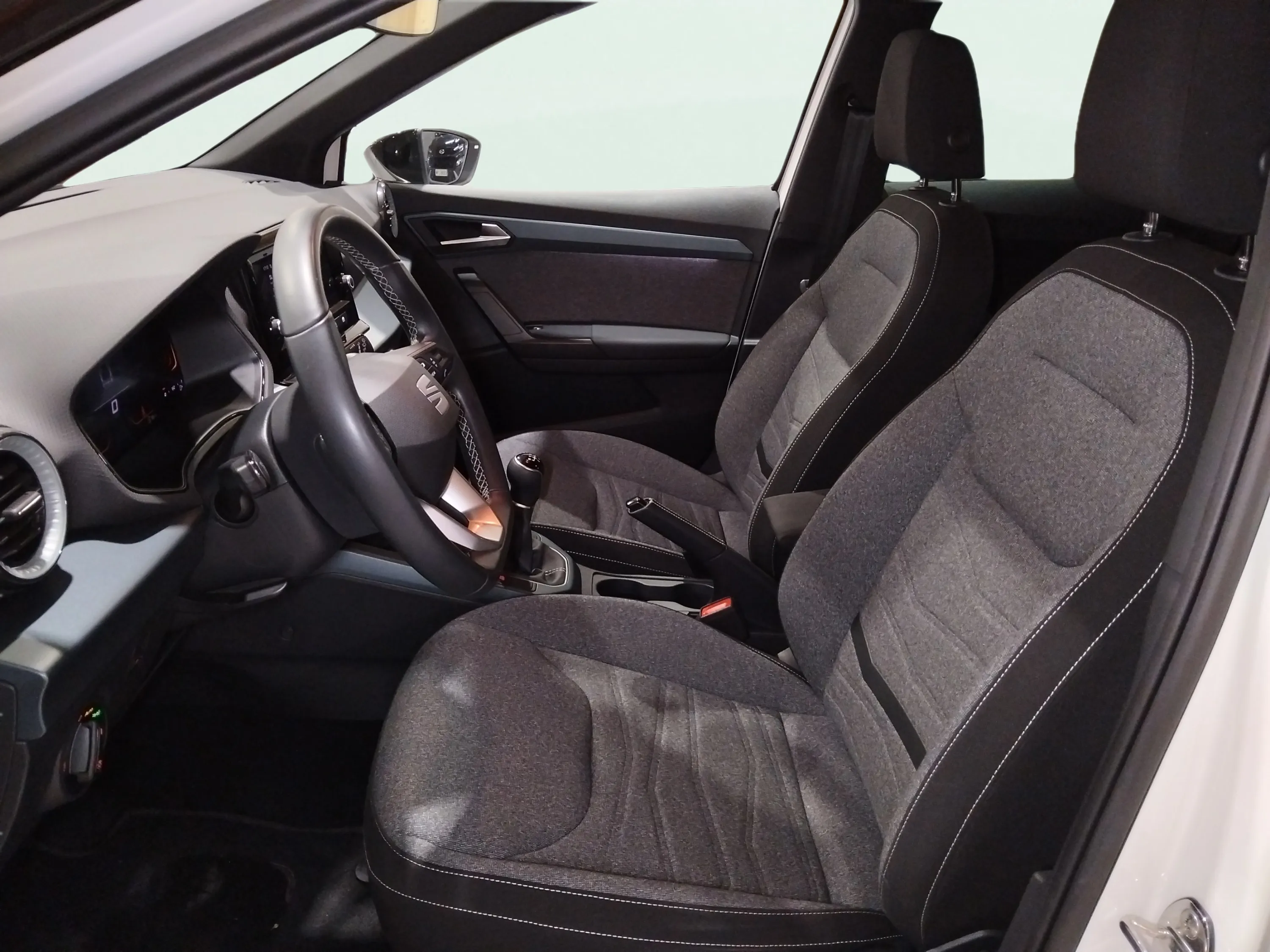 SEAT Arona 1.0 TSI Xperience XL - foto 14