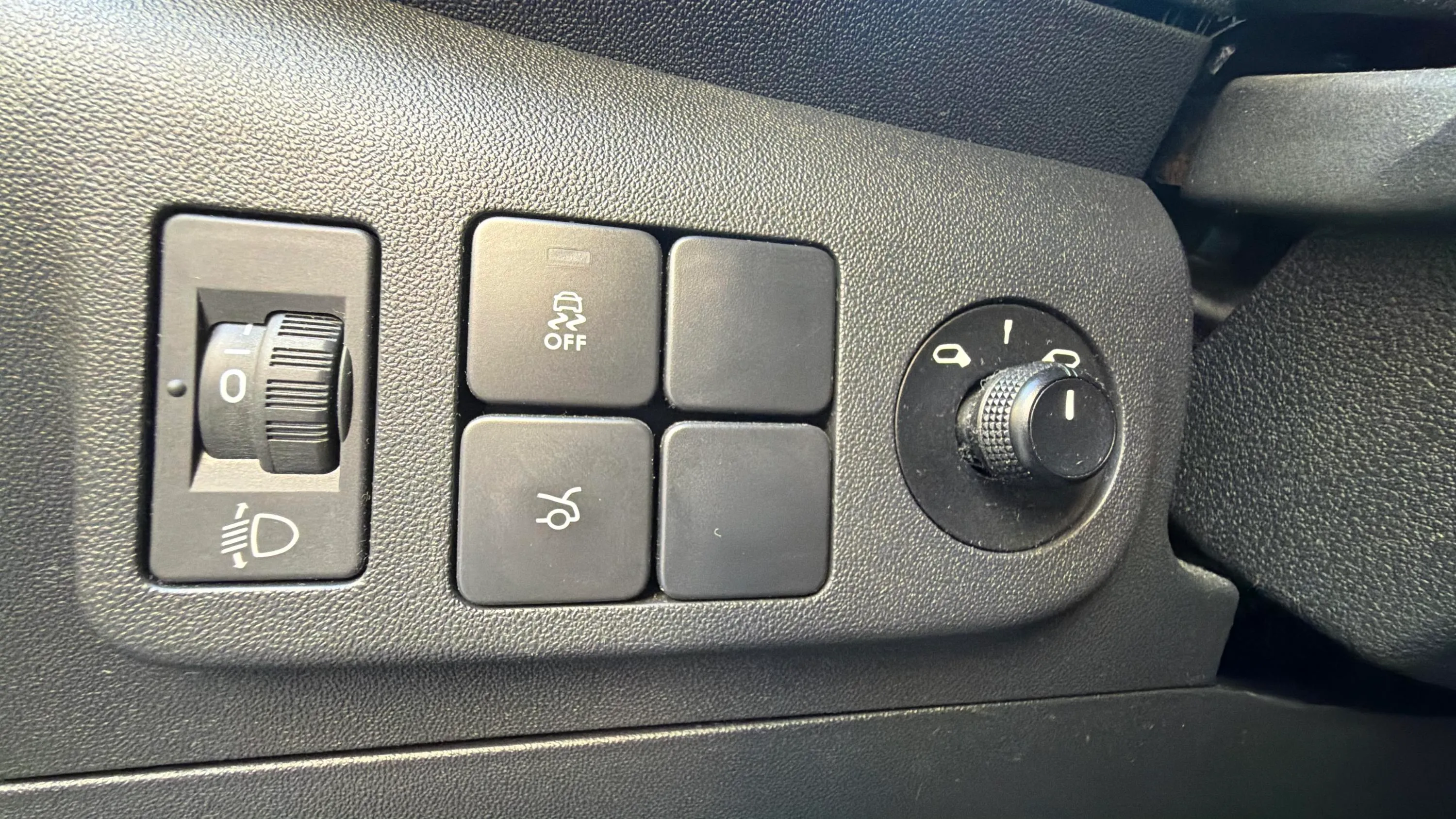 Citroën C-Elysée BlueHDi Shine - foto 17