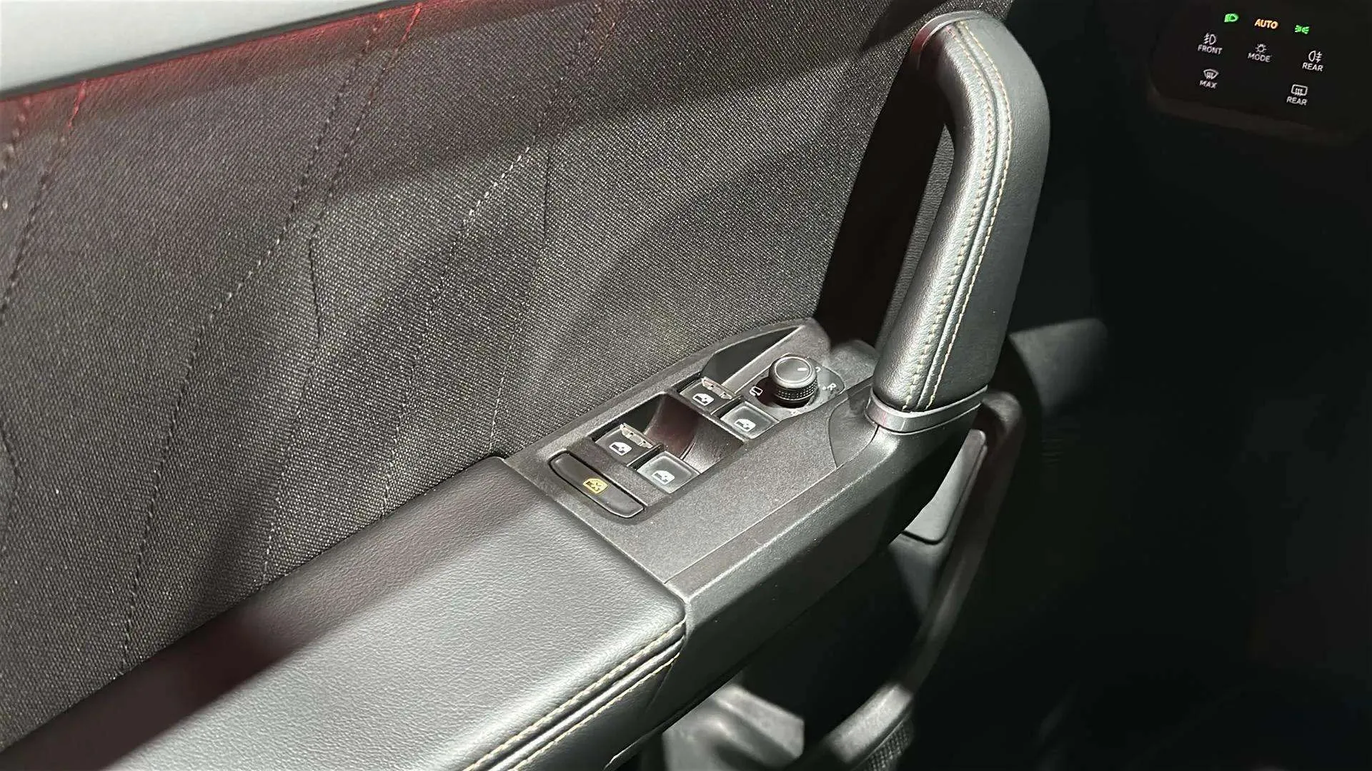 Cupra Formentor 1.4 e-Hybrid DSG - foto 18