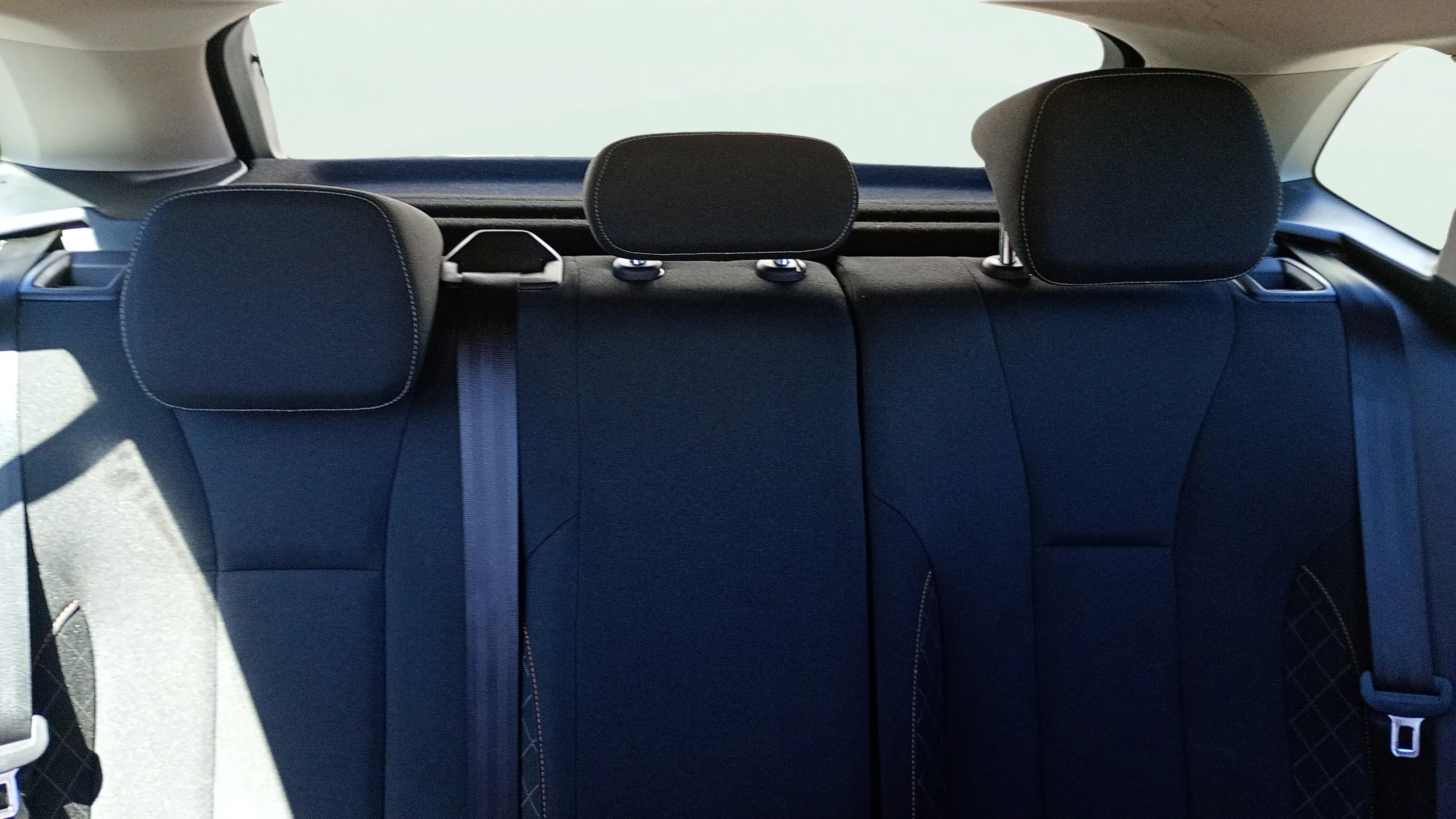 Škoda Scala 1.0 TSI Ambition - foto 16