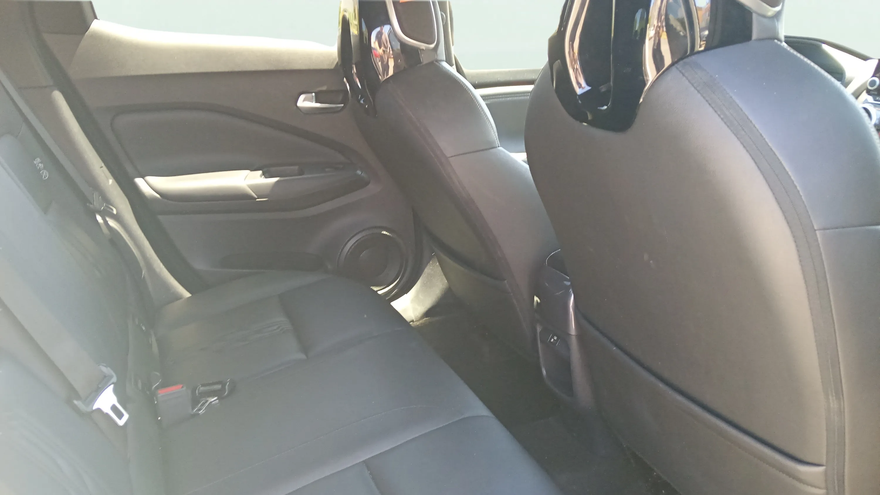 Nissan Juke DIG-T Tekna - foto 22