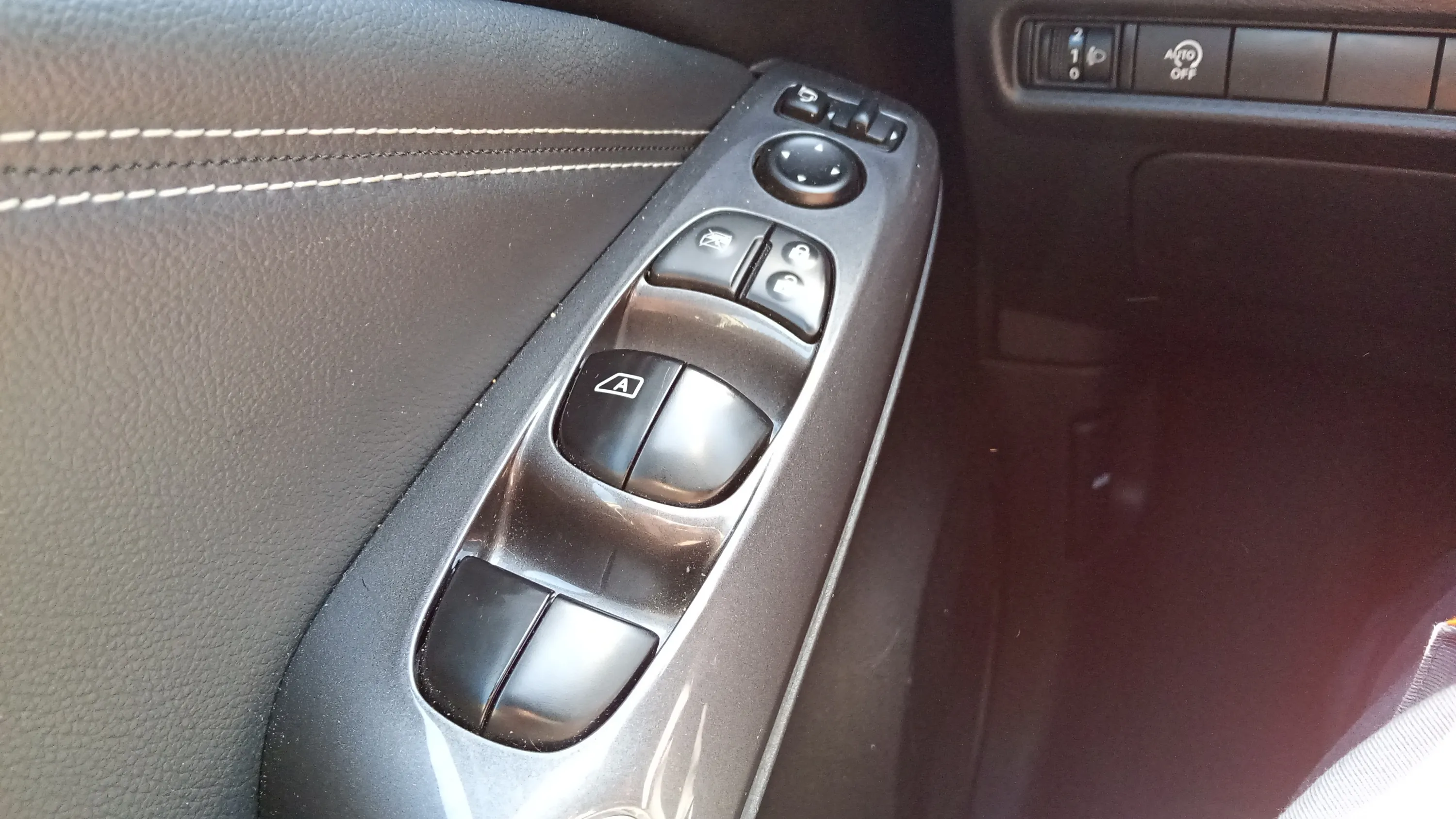 Nissan Juke DIG-T Tekna - foto 19
