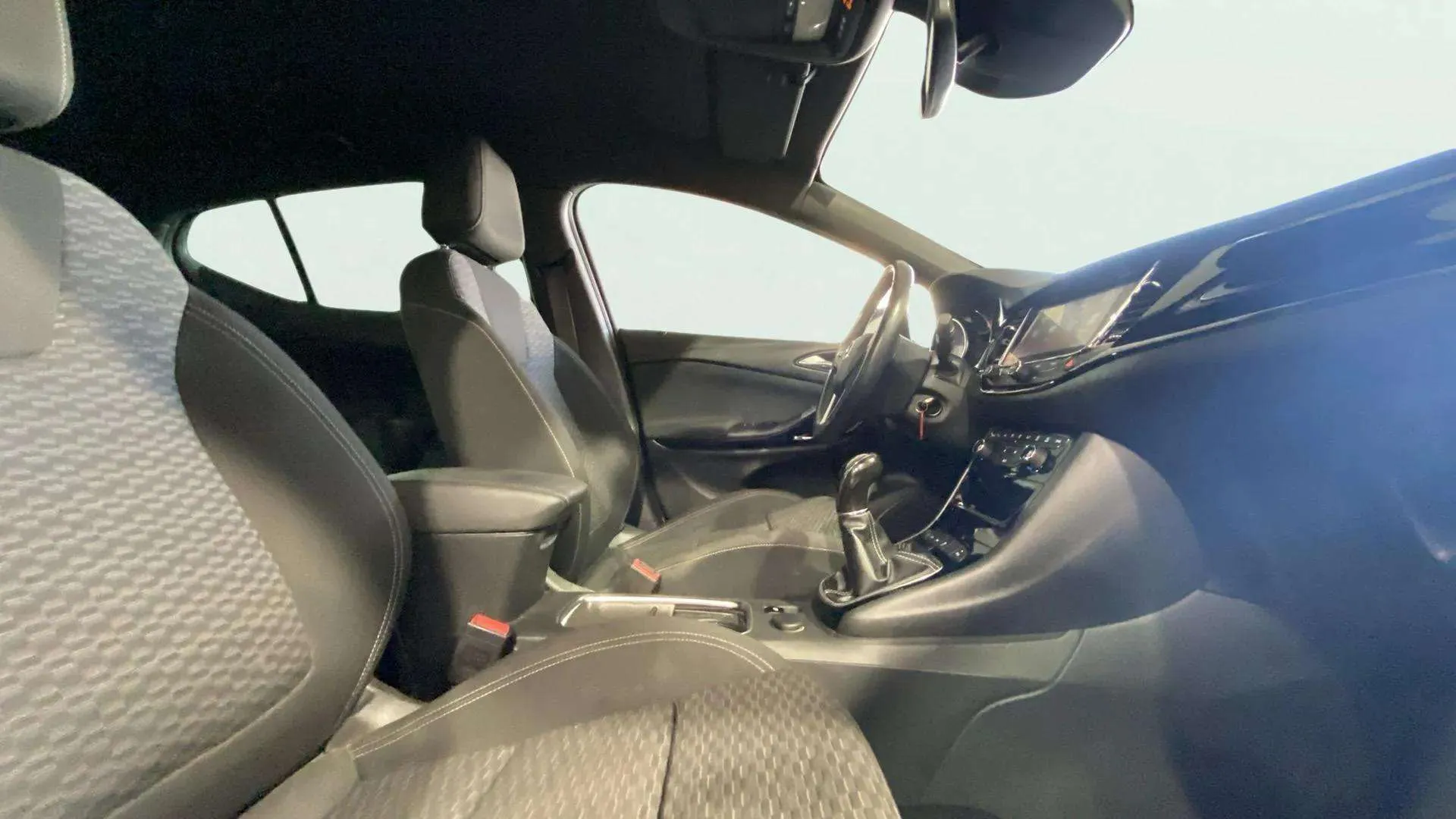 Opel Astra 1.4 Turbo Elegance - foto 13