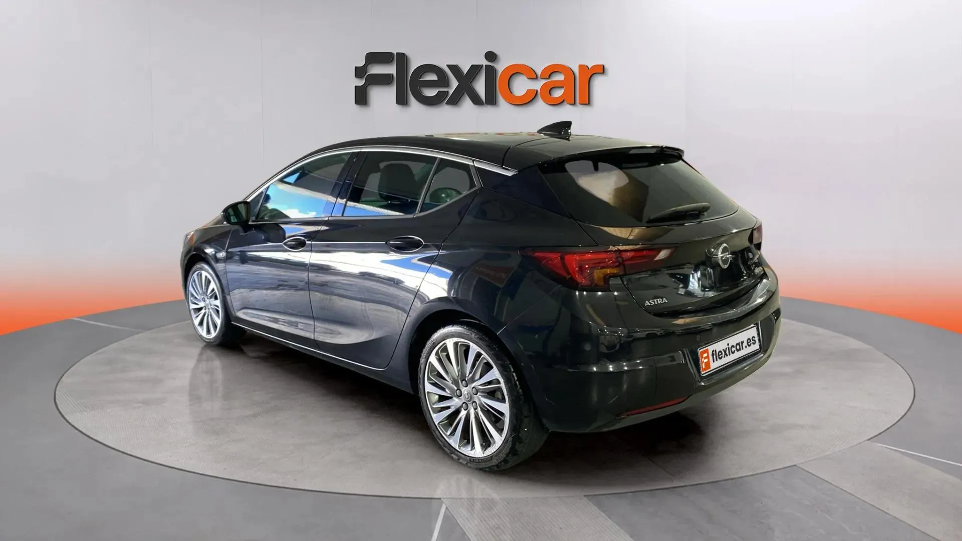Opel Astra 1.4 Turbo Elegance - foto 6