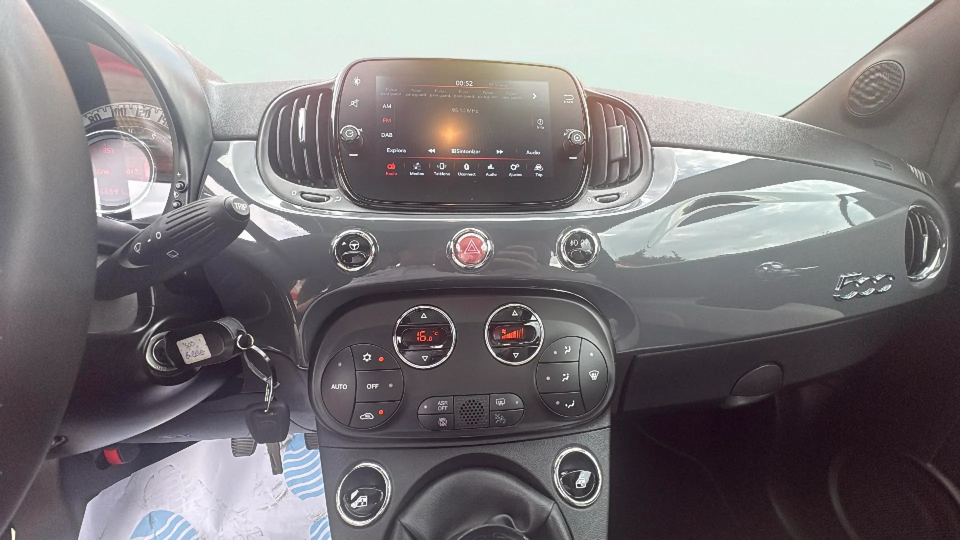 Fiat 500 Club 1.0 Hybrid - foto 11