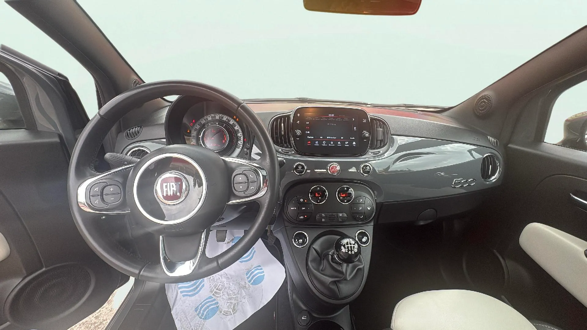 Fiat 500 Club 1.0 Hybrid - foto 10