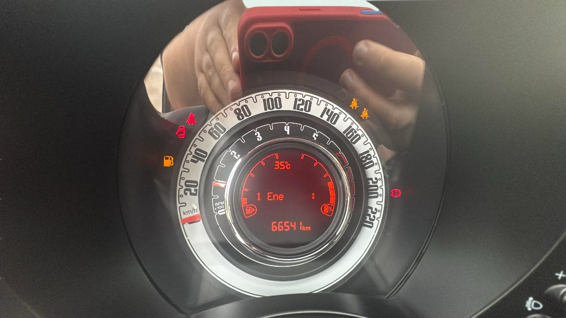 Fiat 500 Club 1.0 Hybrid - foto 13