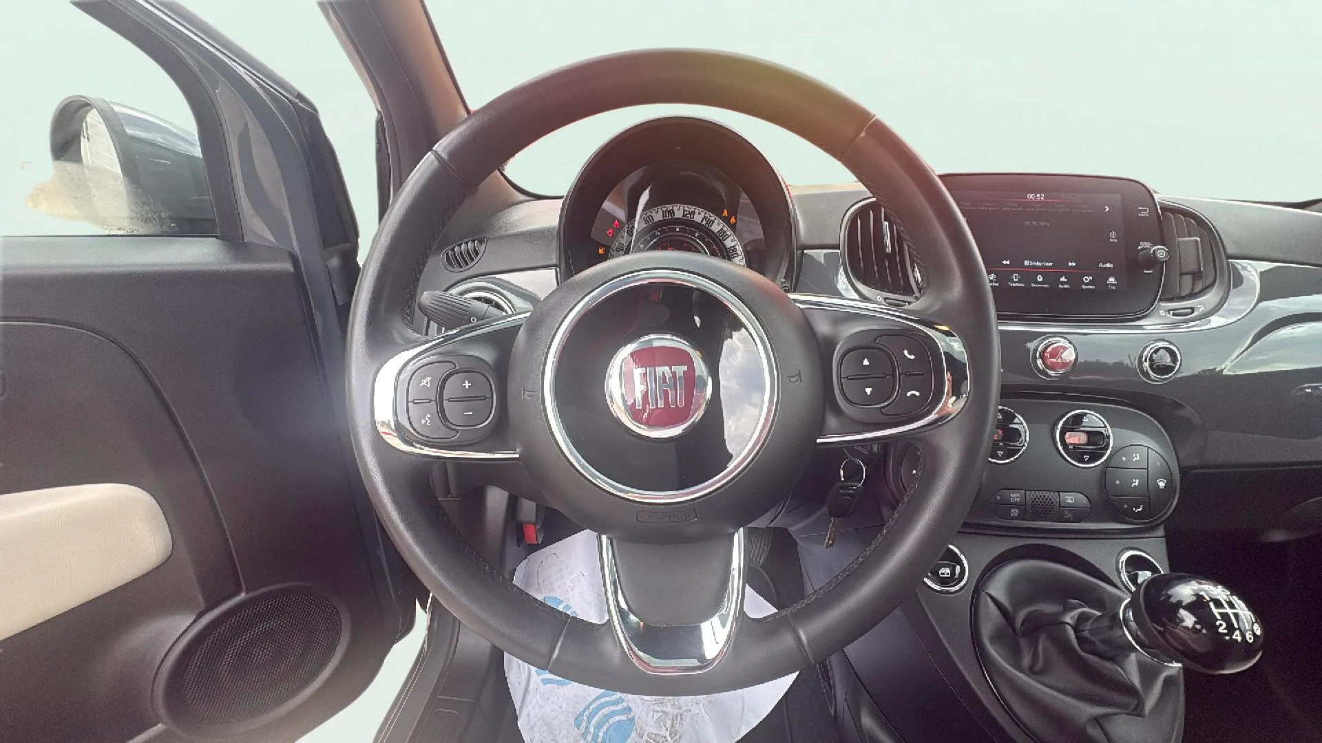 Fiat 500 Club 1.0 Hybrid - foto 12