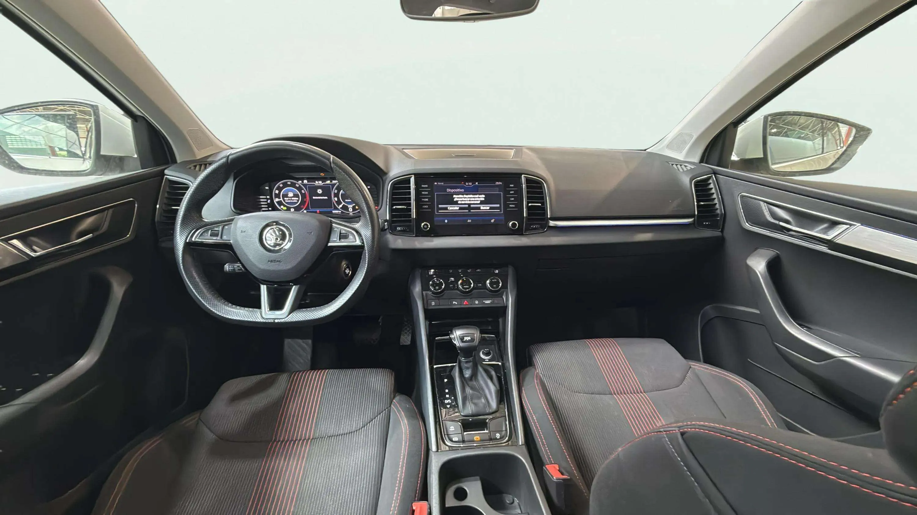 Škoda Karoq 1.5 TSI DSG ACT Ambition - foto 10