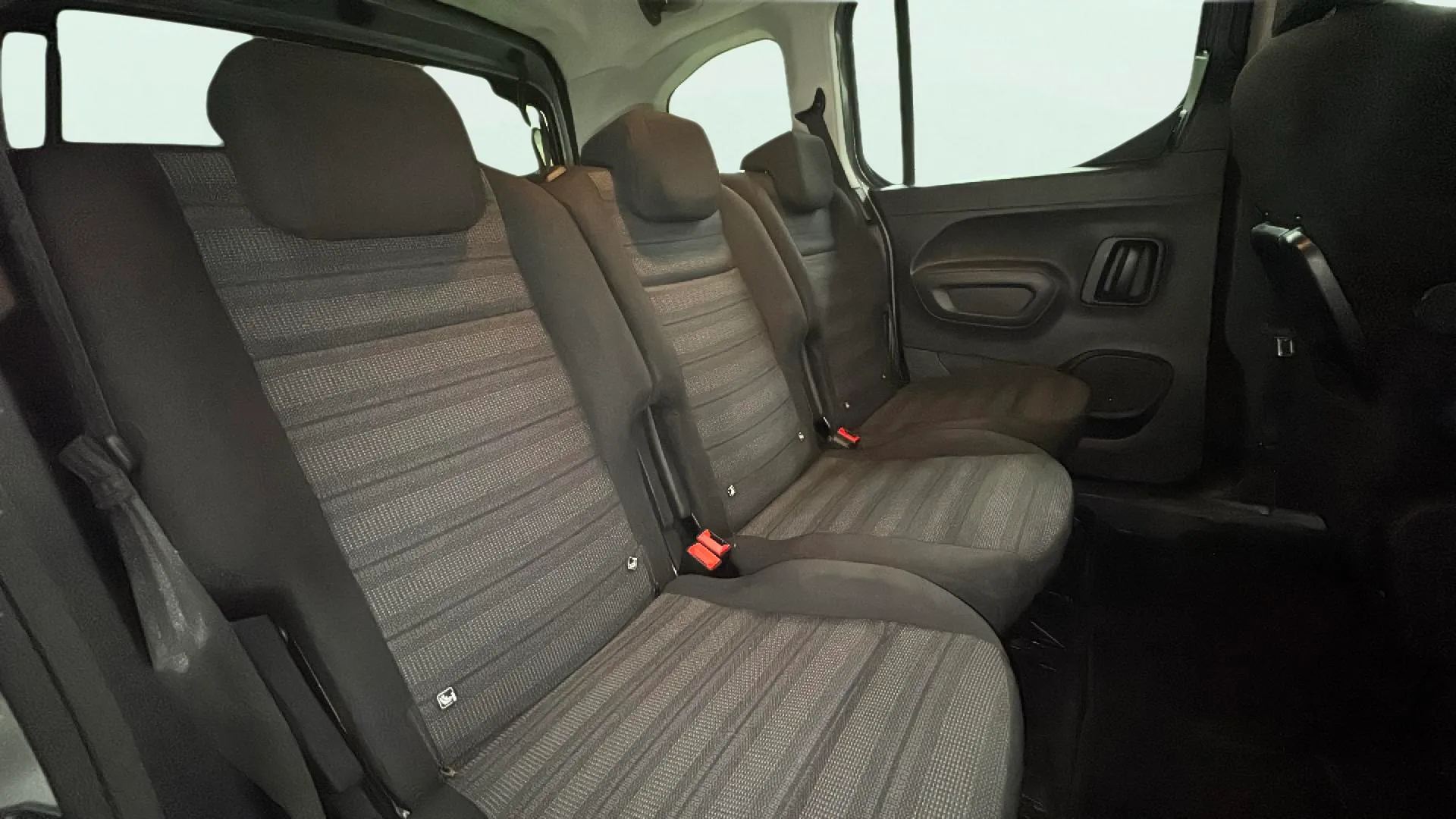Opel Combo 1.5 TD Elegance XL - foto 12
