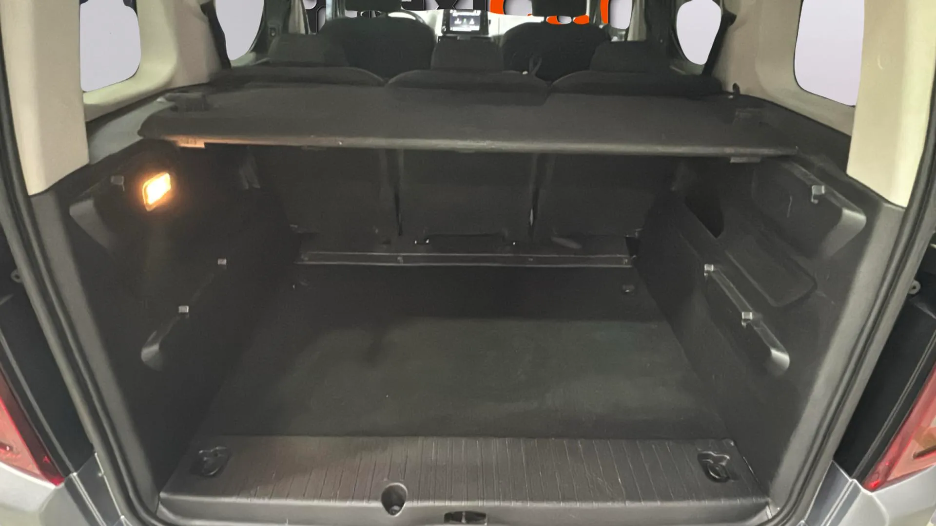 Opel Combo 1.5 TD Elegance XL - foto 23